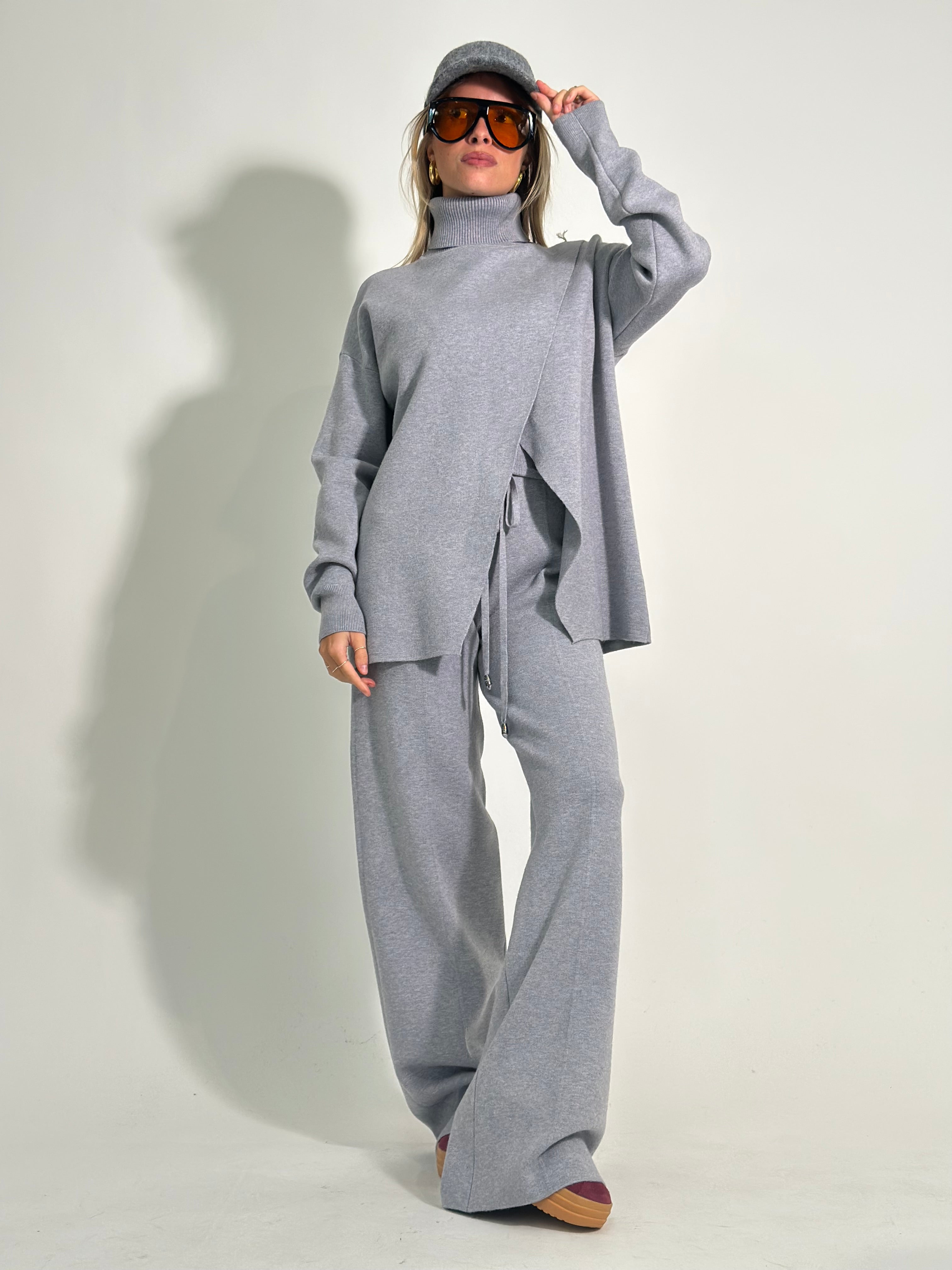 Completo maglia spacco C682A 3+1 OMAGGIO