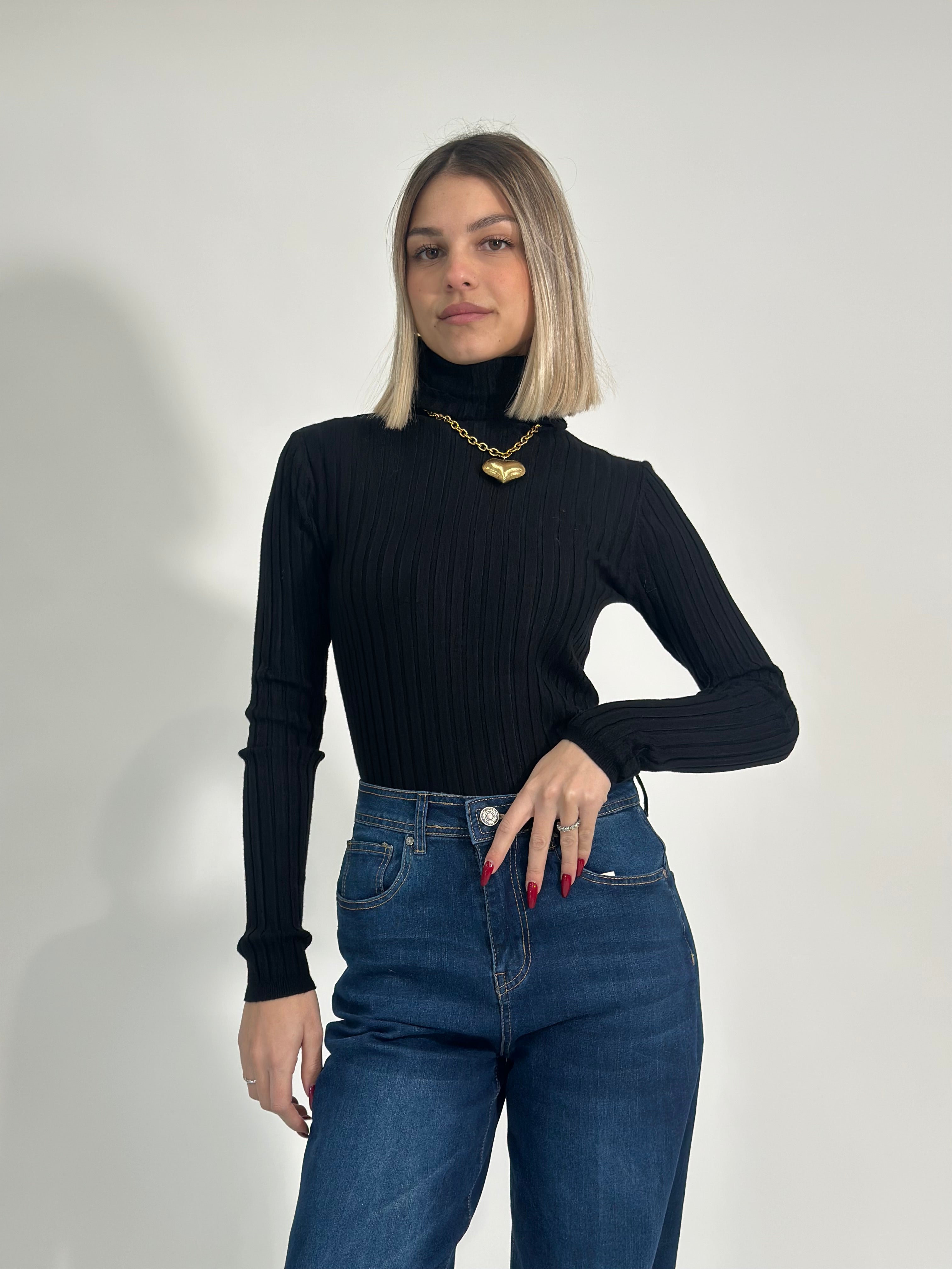 Maglia dolcevita costina 2996