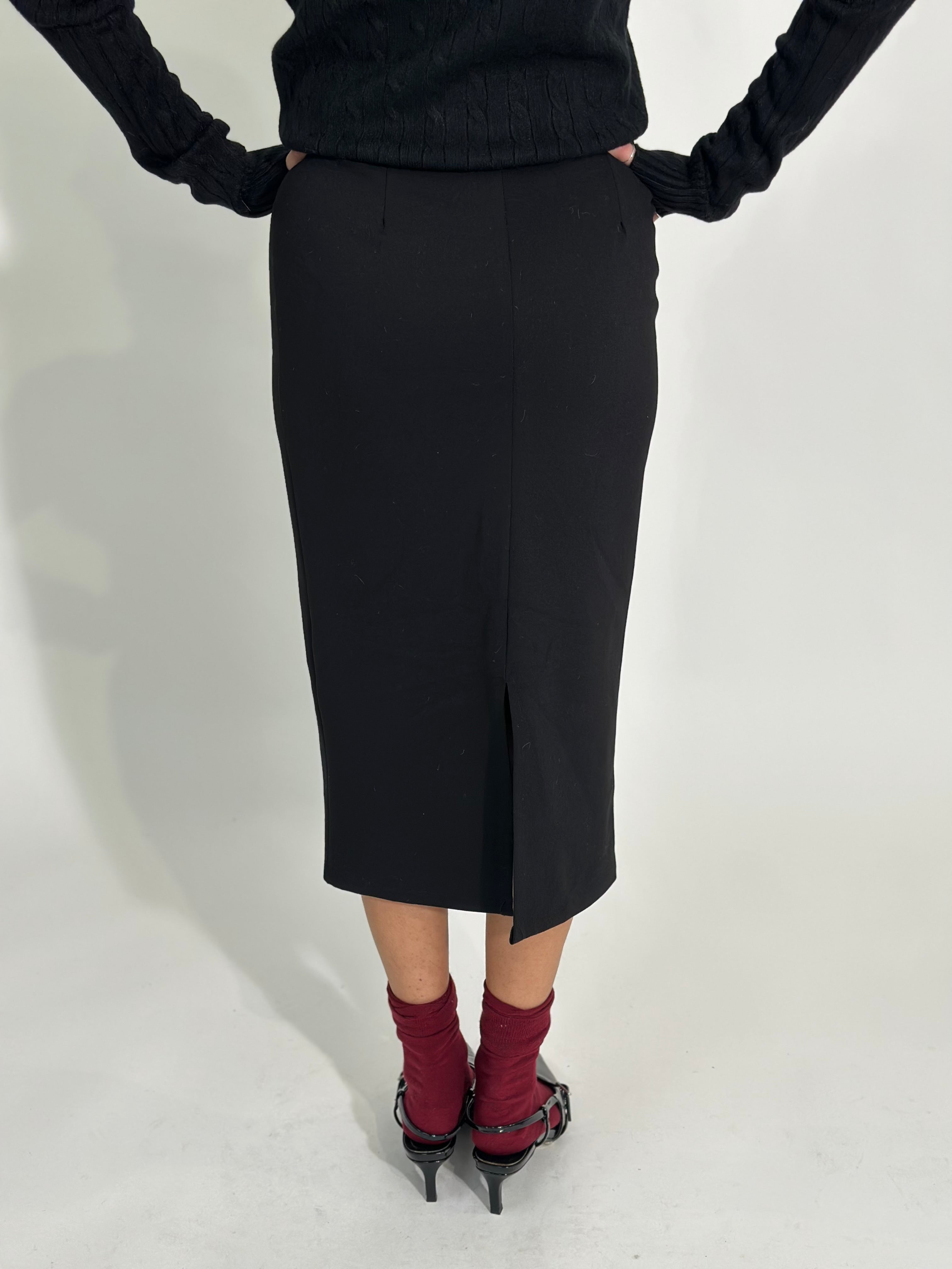 Gonna matita K851 NERO