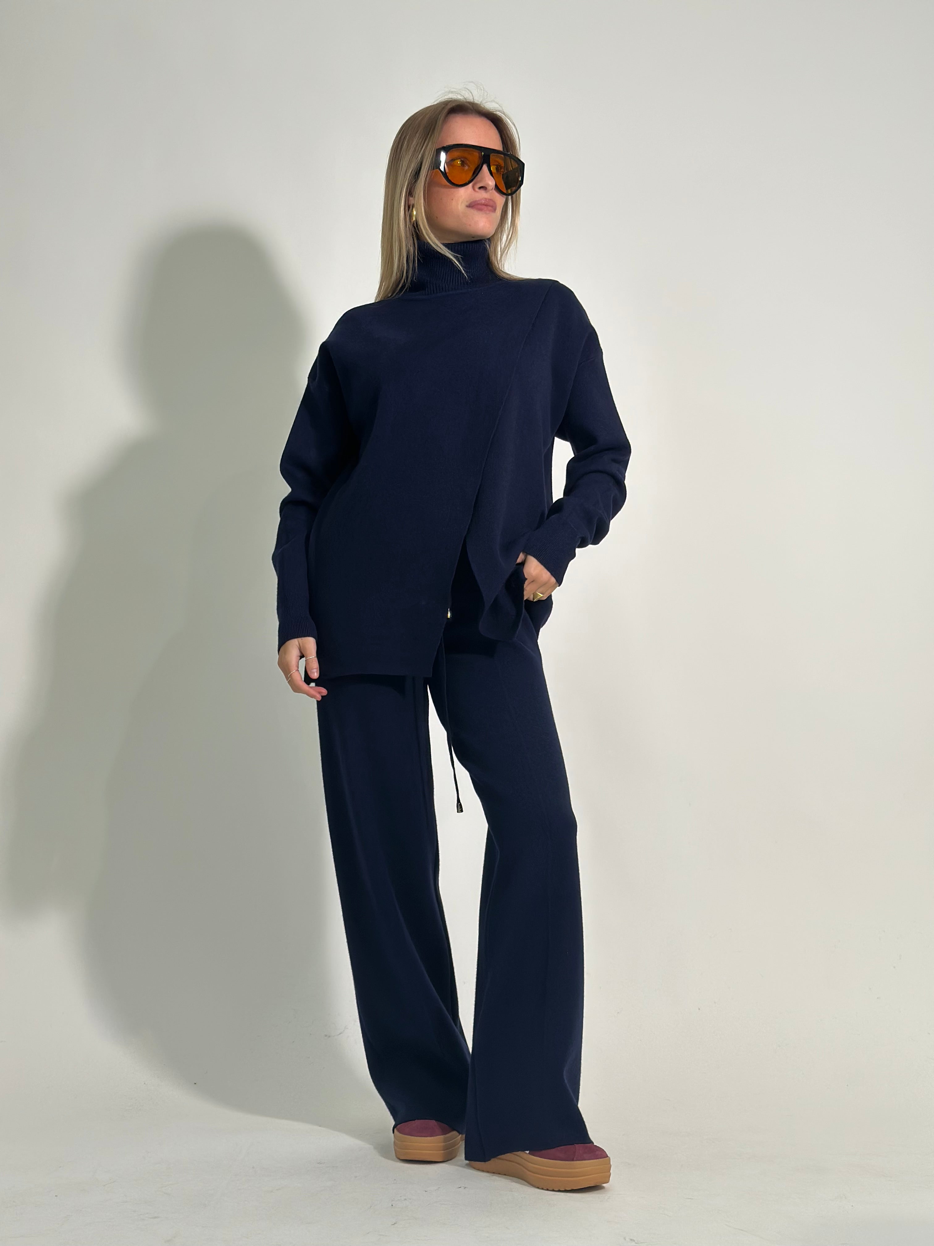 Completo maglia spacco C682A 3+1 OMAGGIO