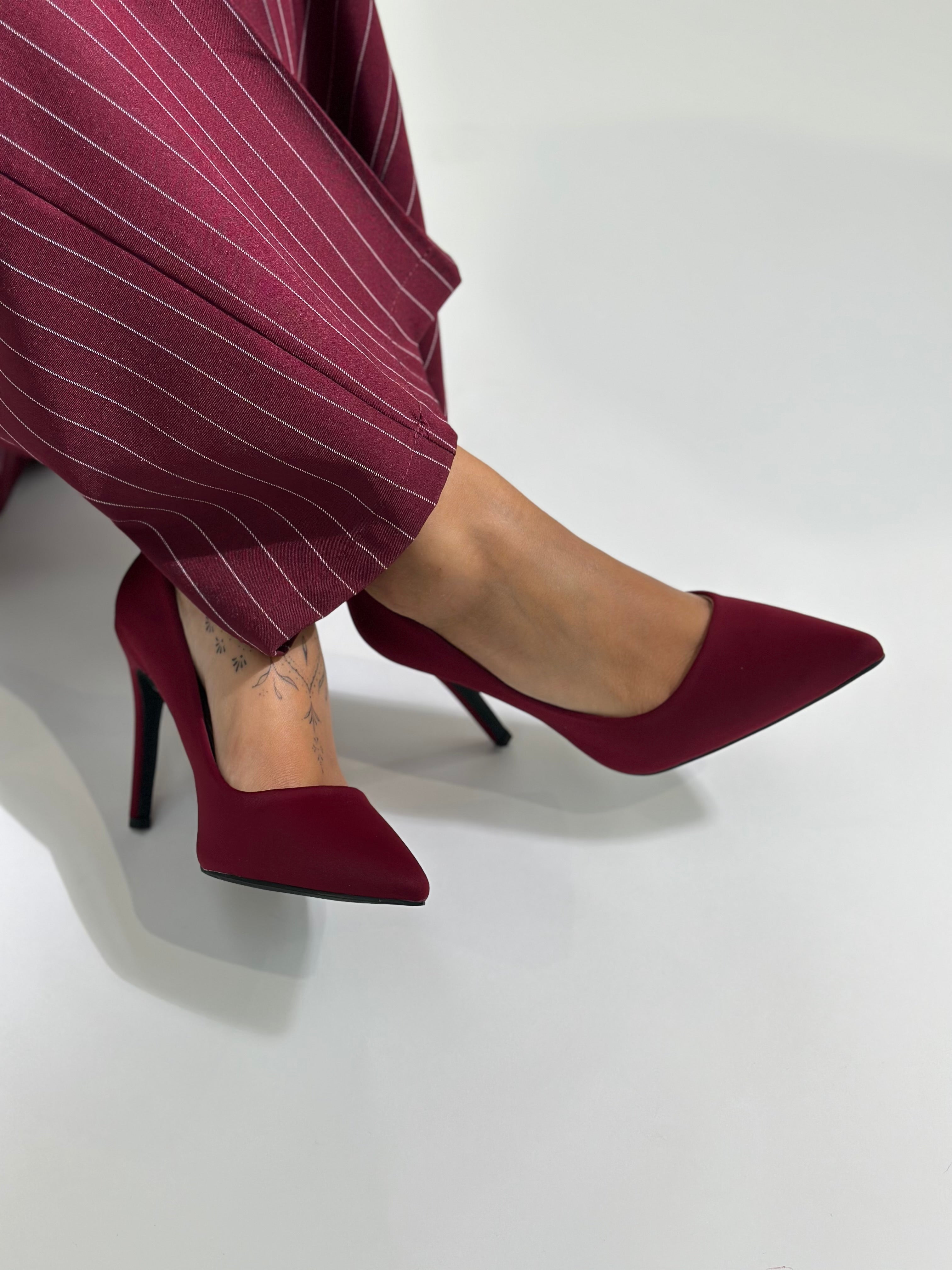 Décolleté A30-189 BURGUNDY