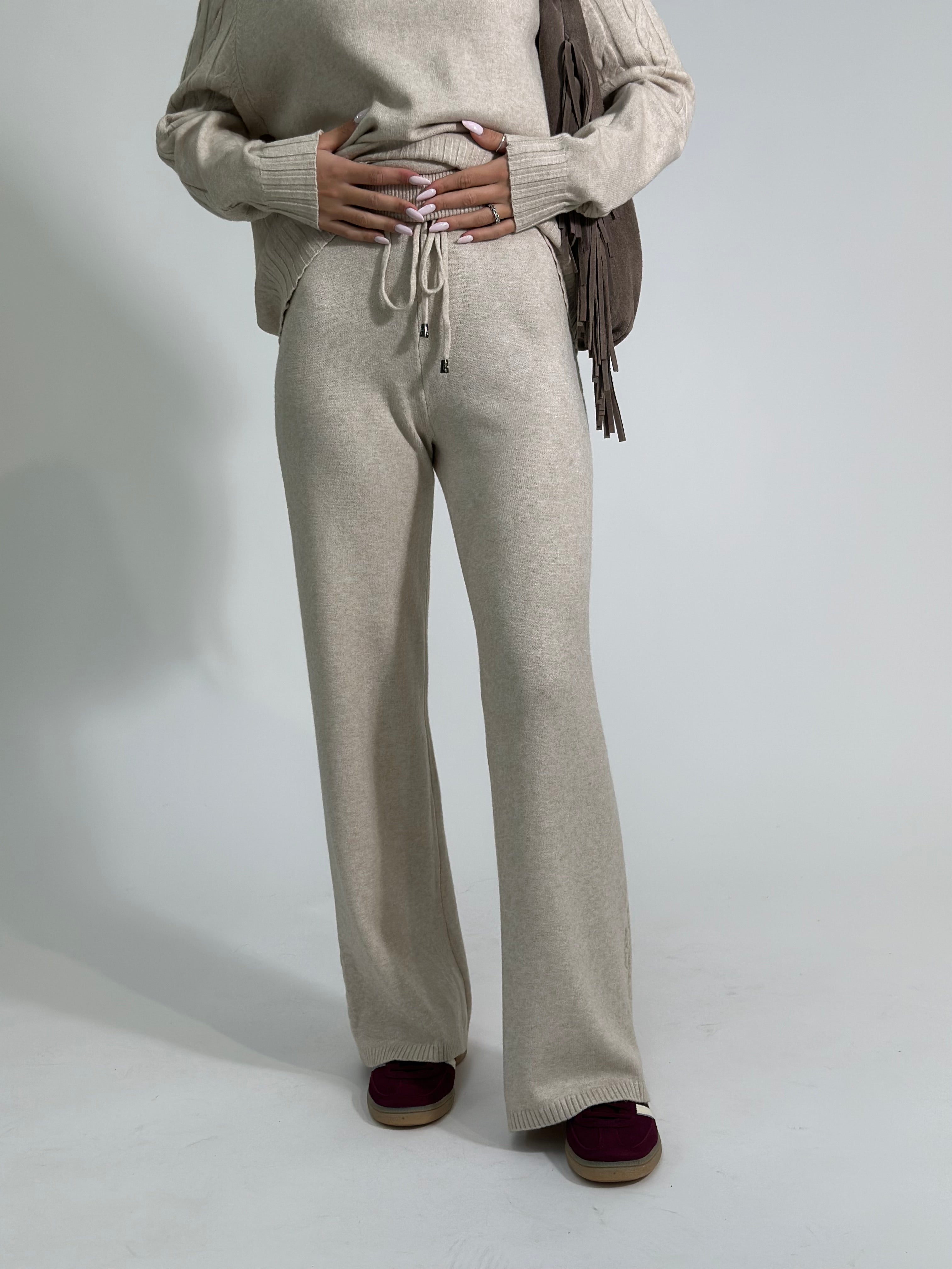 Completo maglia trecce C679 3+1 OMAGGIO