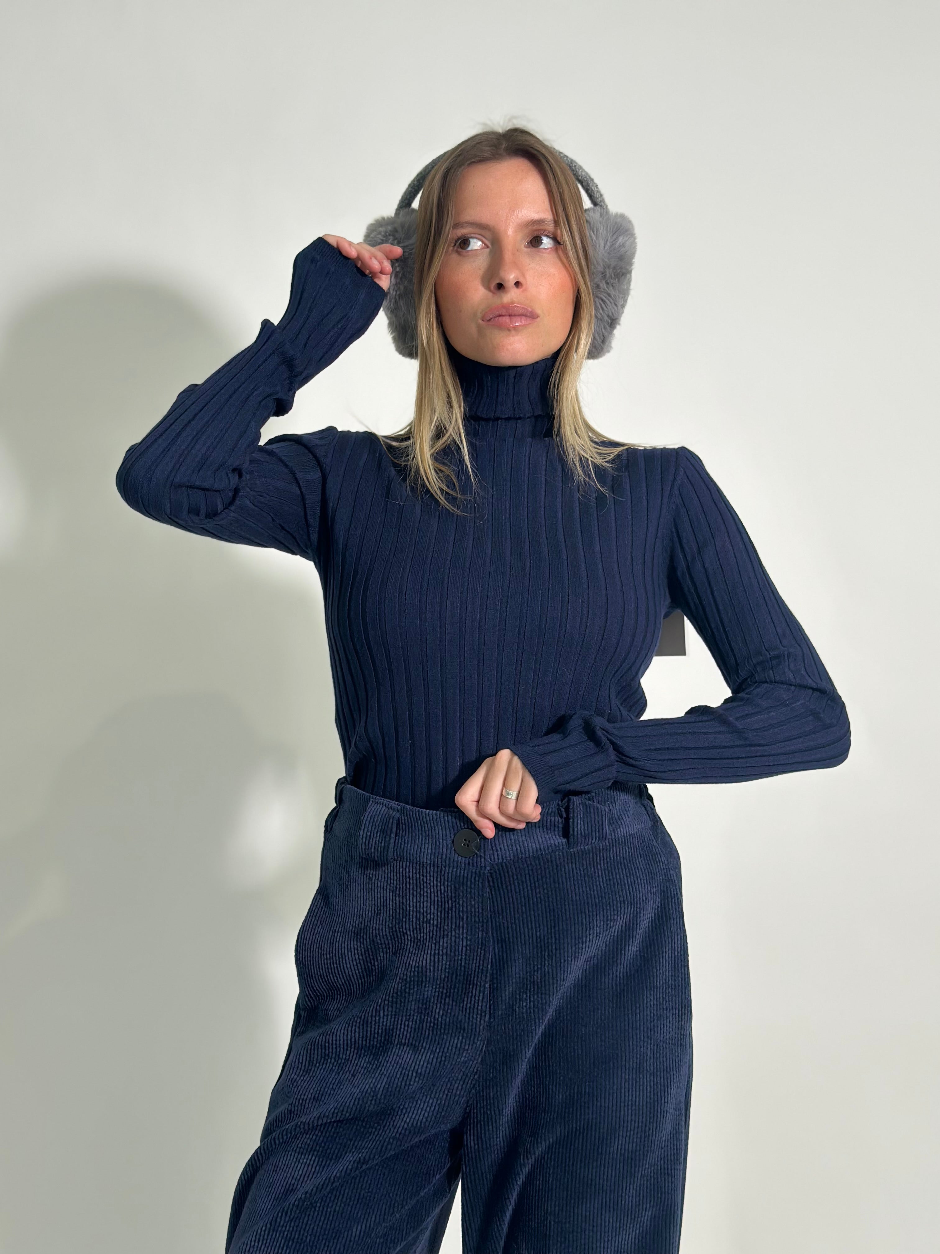 Maglia dolcevita costina 2996