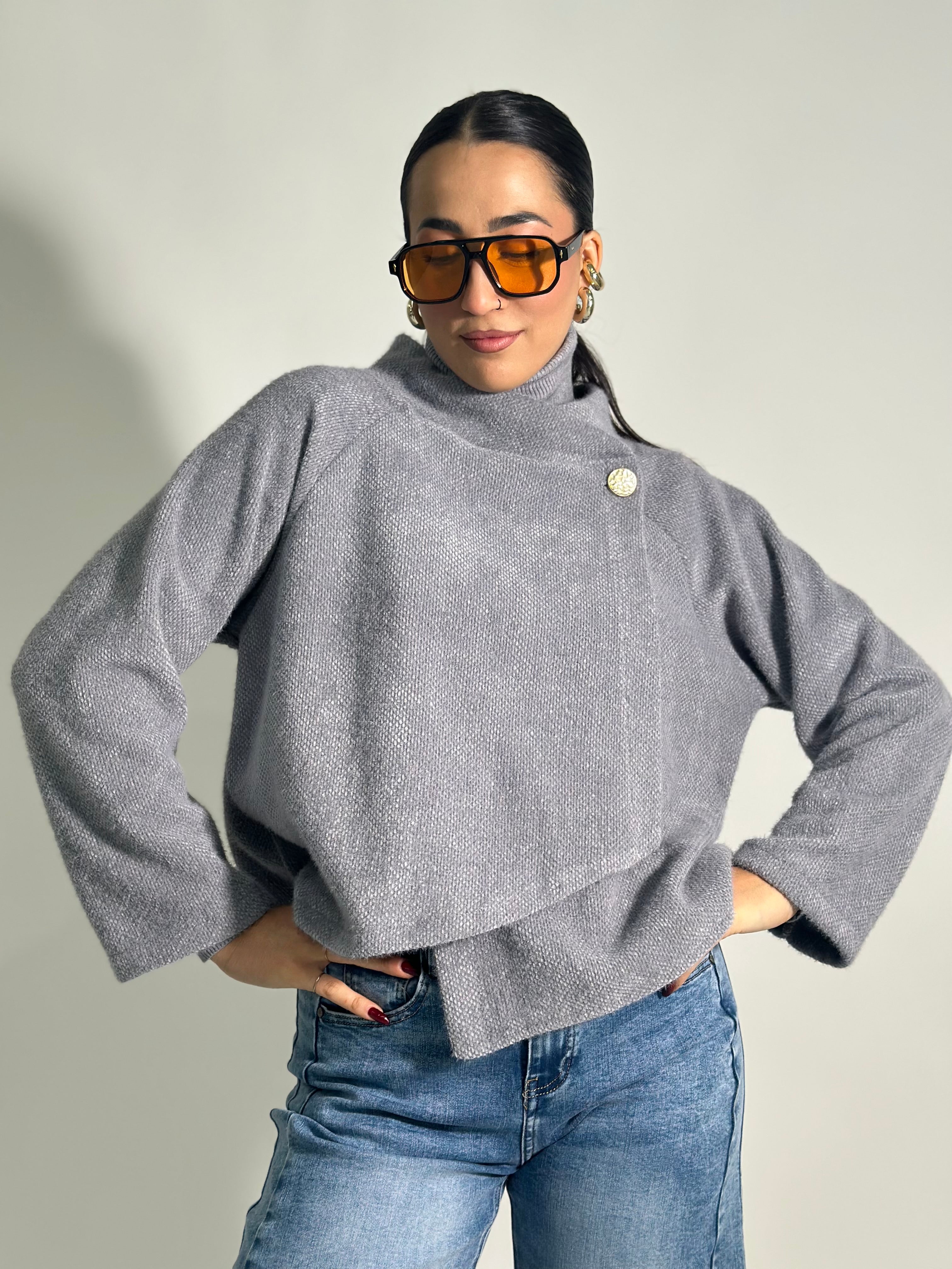 Giacca fluffy con bottone 28063 3+1 OMAGGIO