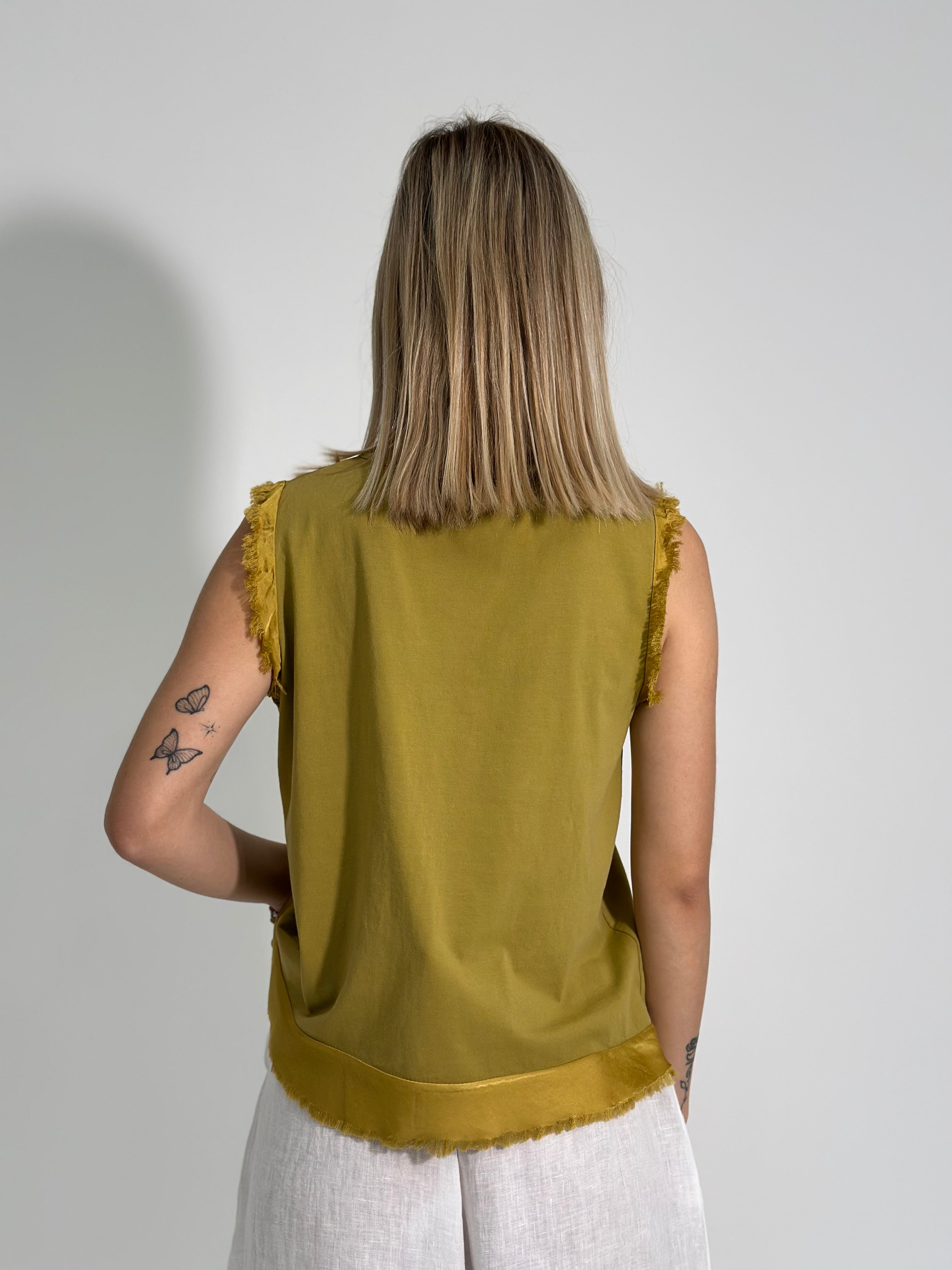 T-shirt satin taglio vivo A-76