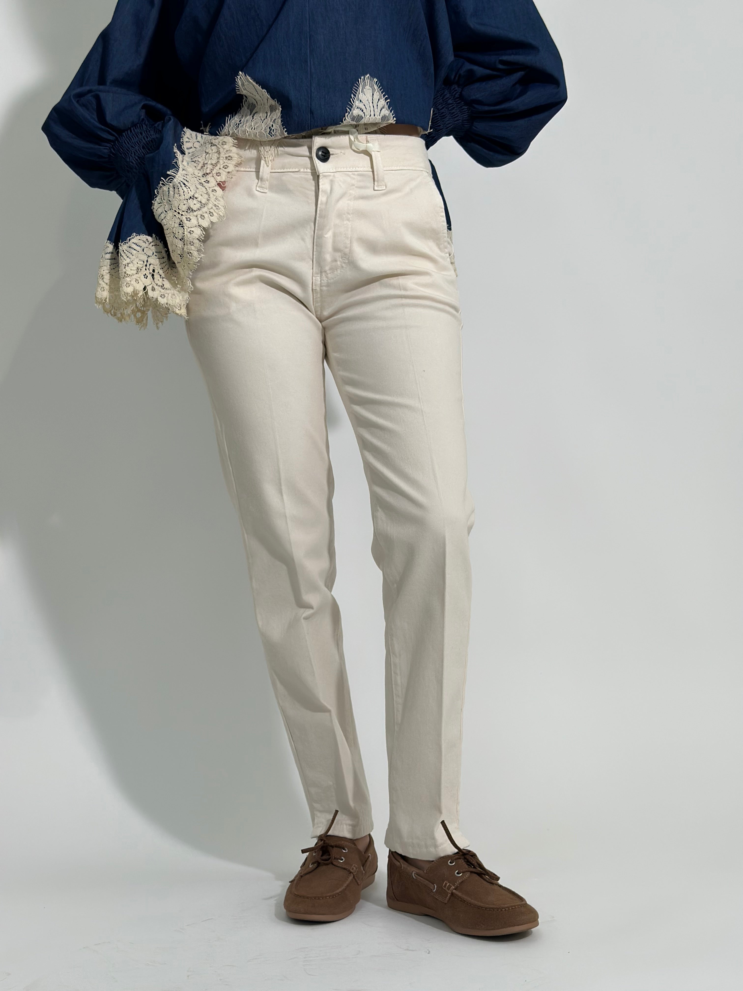 Pantalone chino Capri V869 PANNA