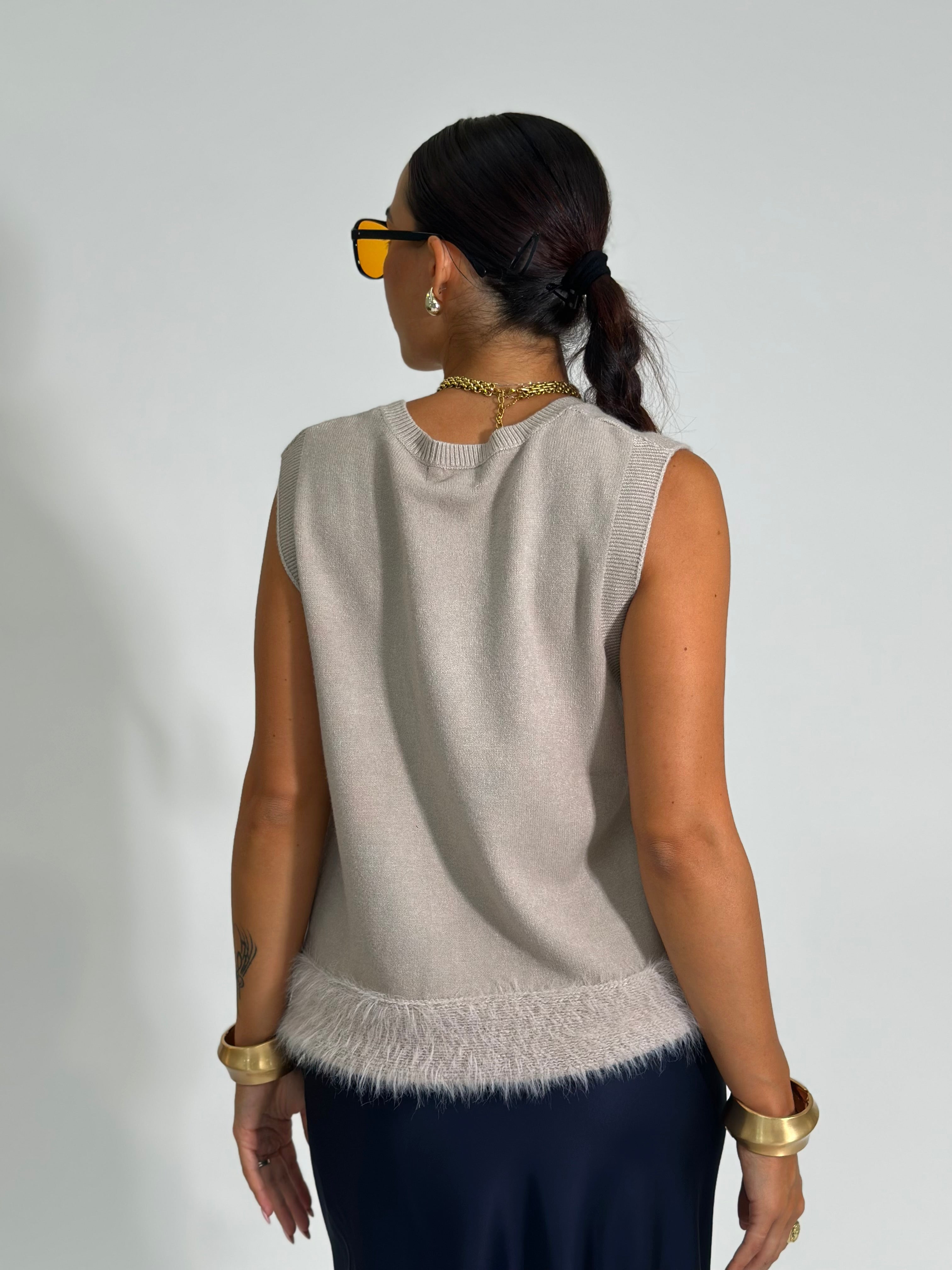 Maglia smanicata J28116 TAUPE