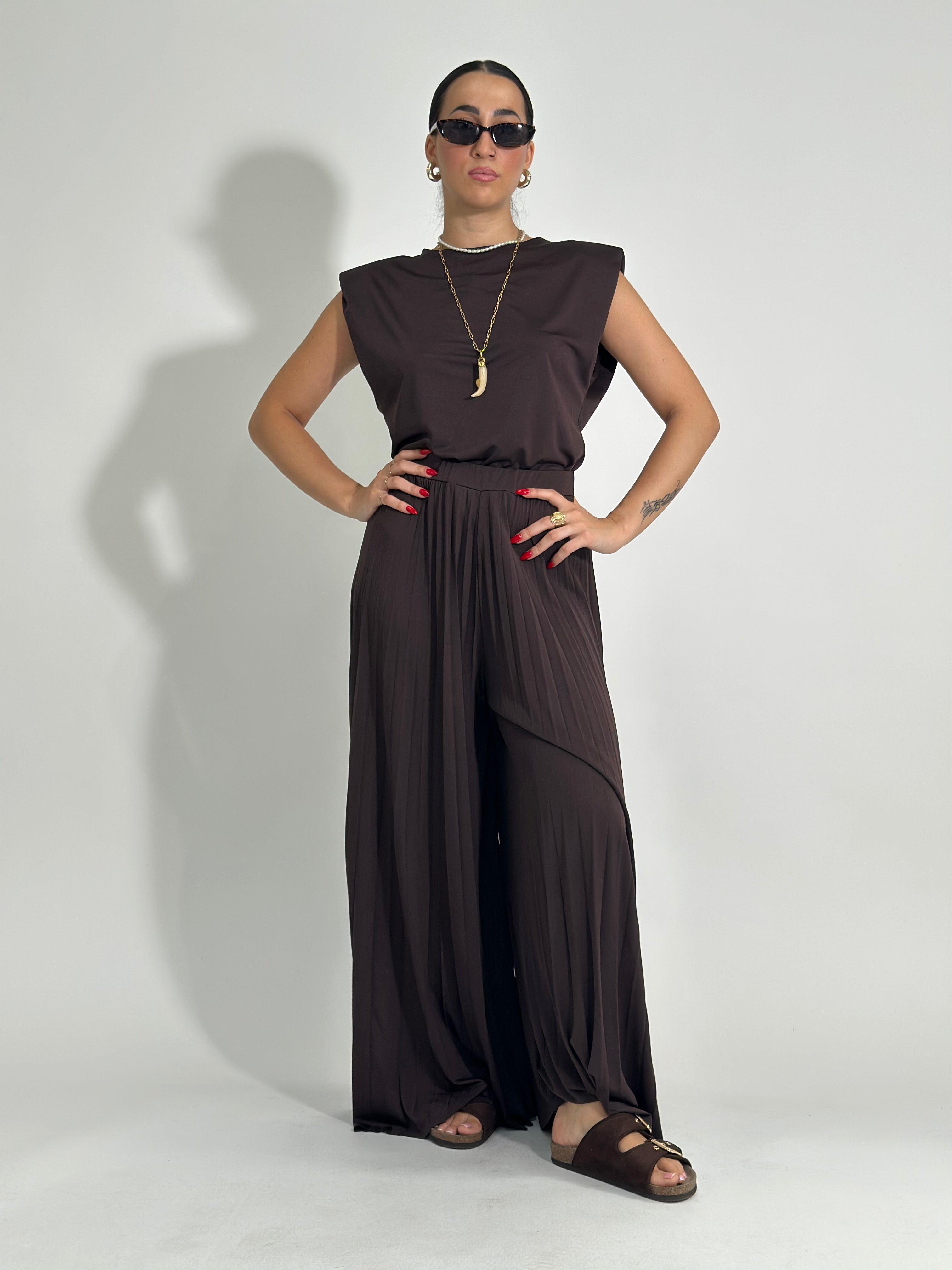 Completo 10131 BROWN