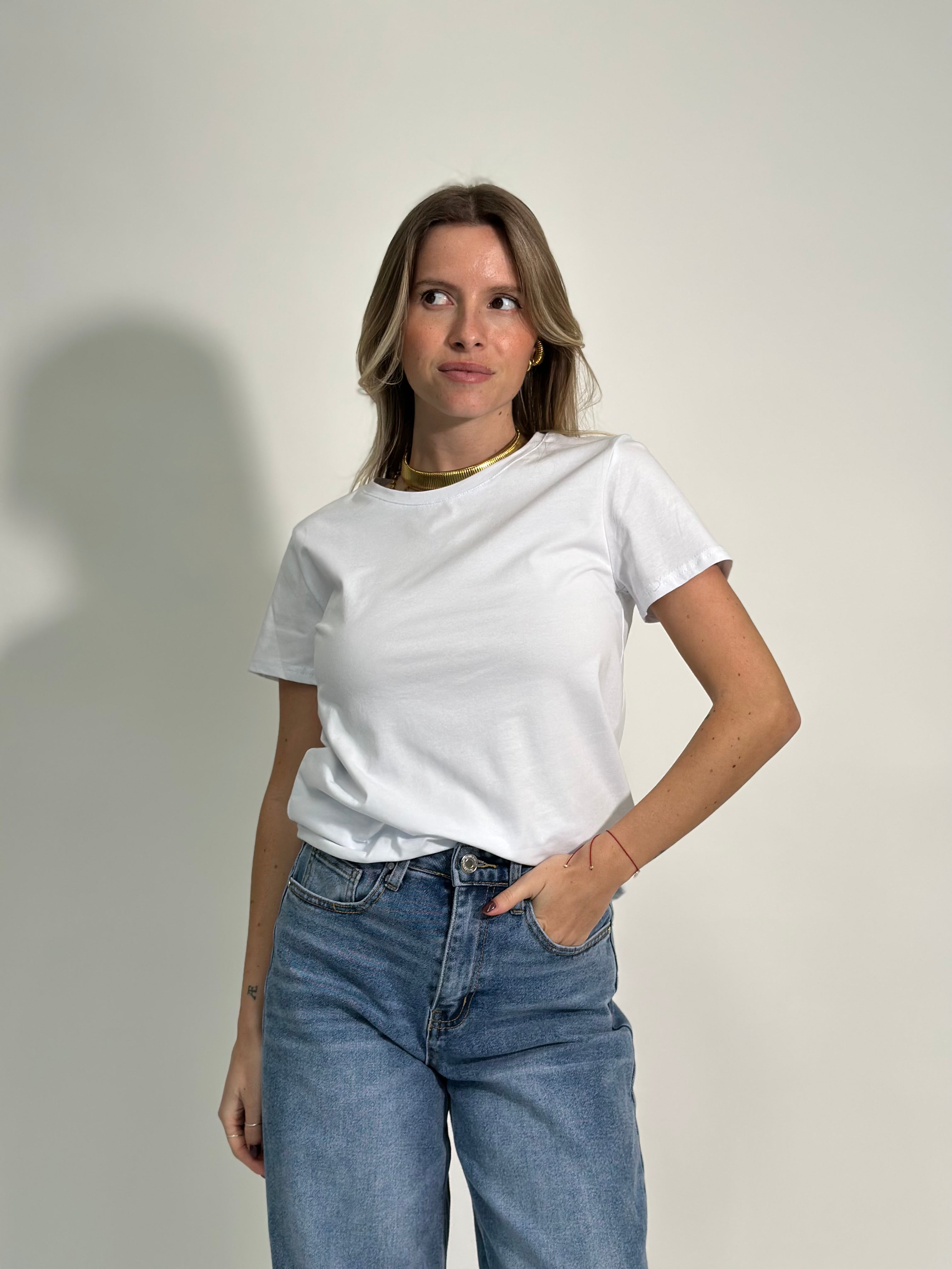 T-shirt 2213 PROMO 4+1 OMAGGIO
