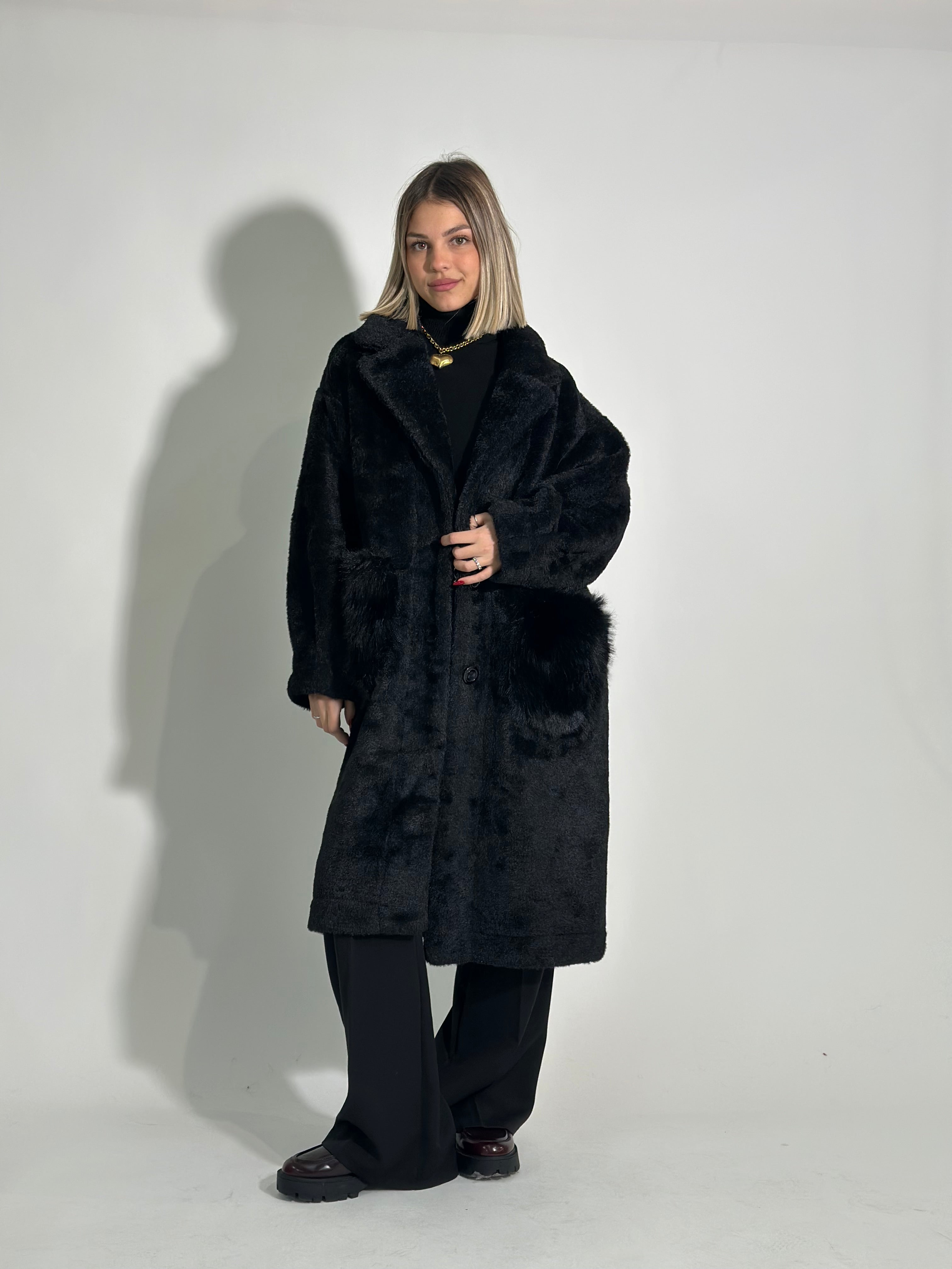 Cappotto fluffy 23028 NERO