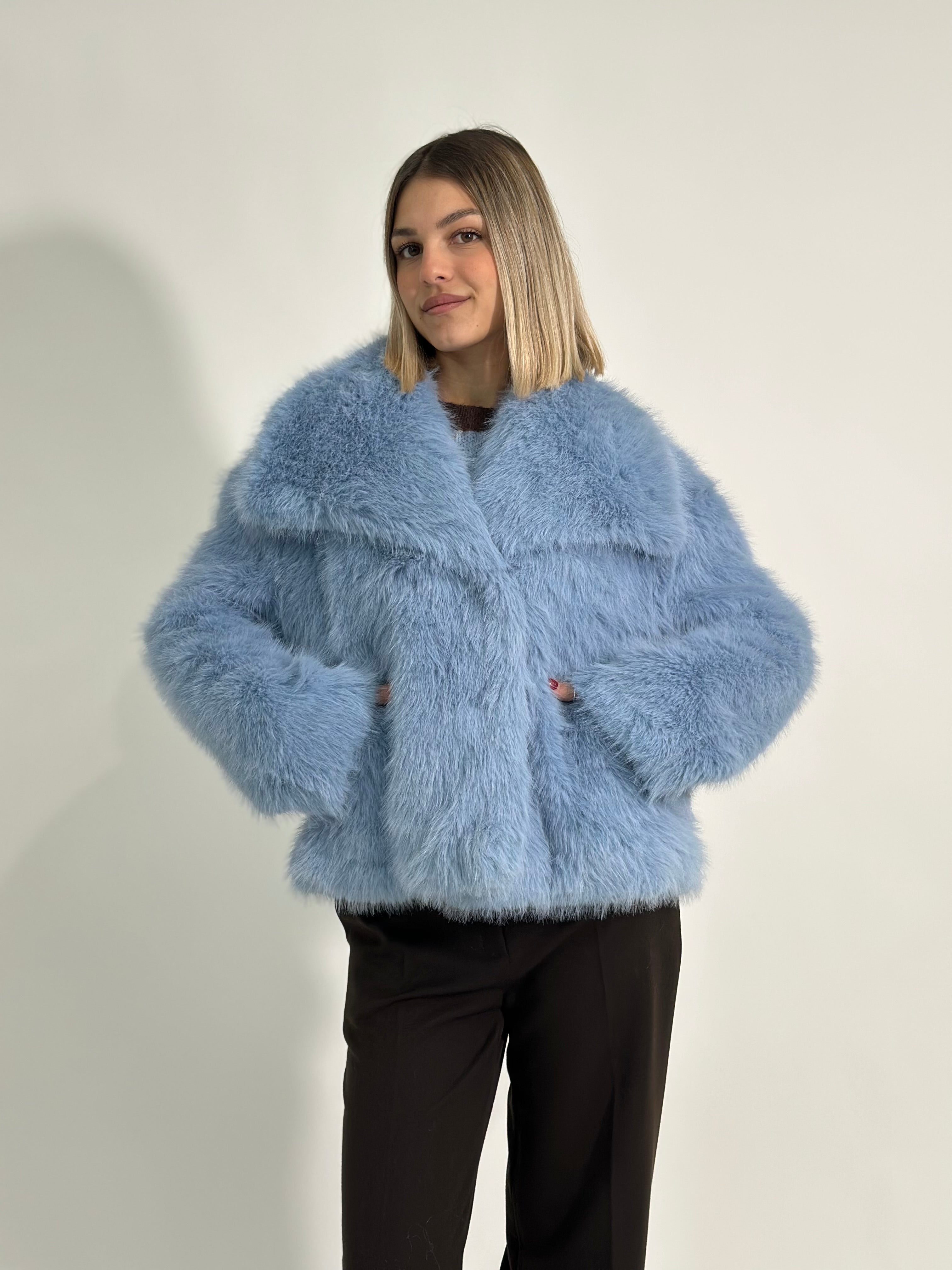 Pelliccia Y0238 AZZURRO