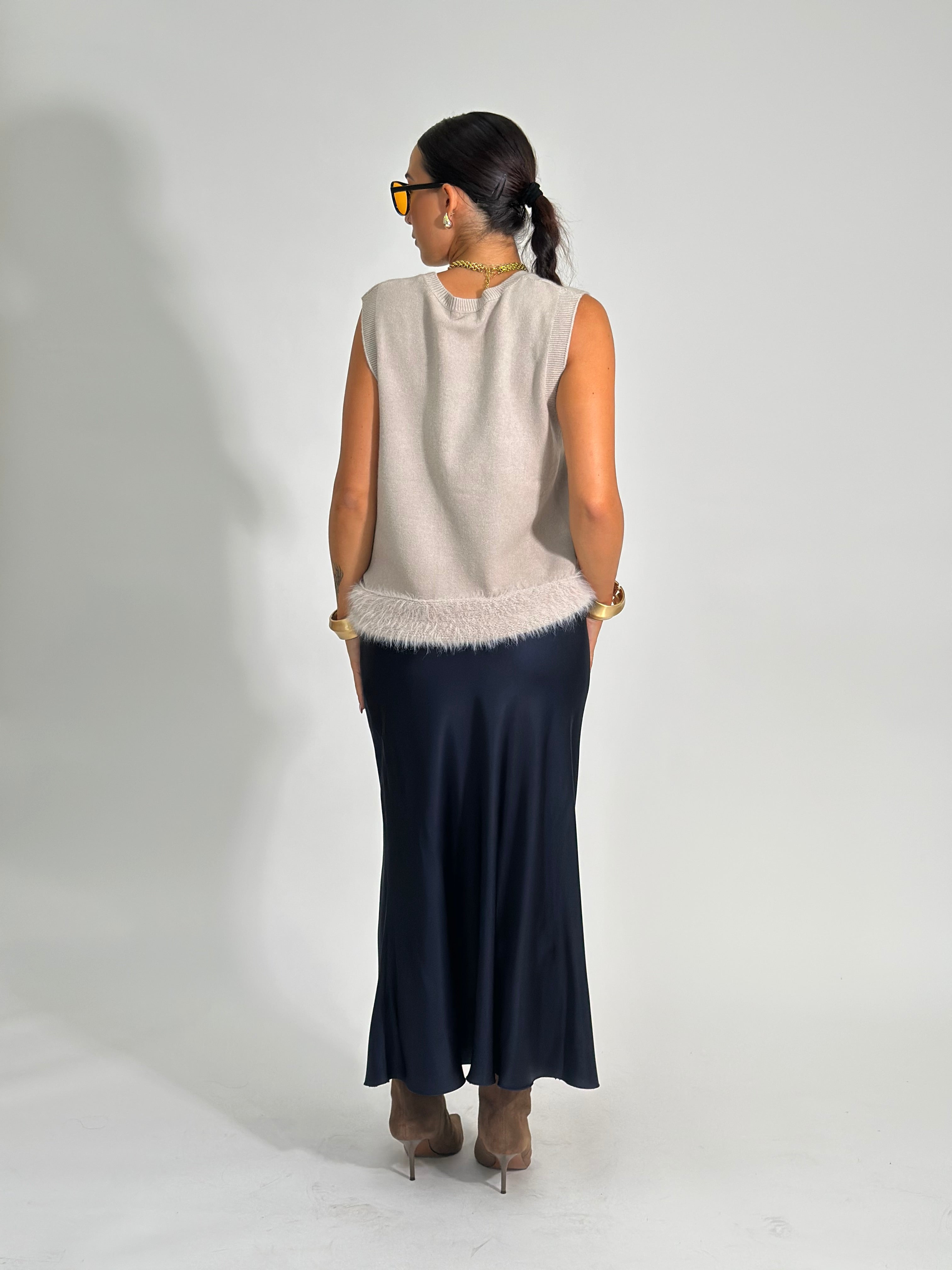 Maglia smanicata J28116 TAUPE