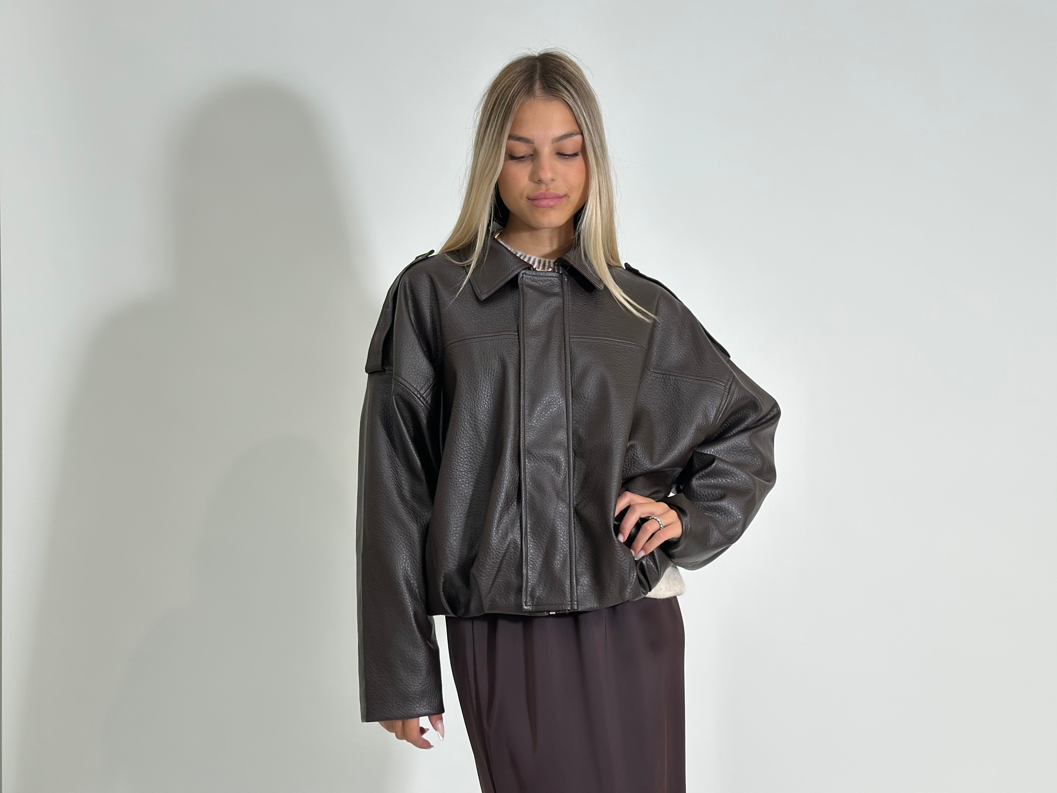 Bomber over 5091