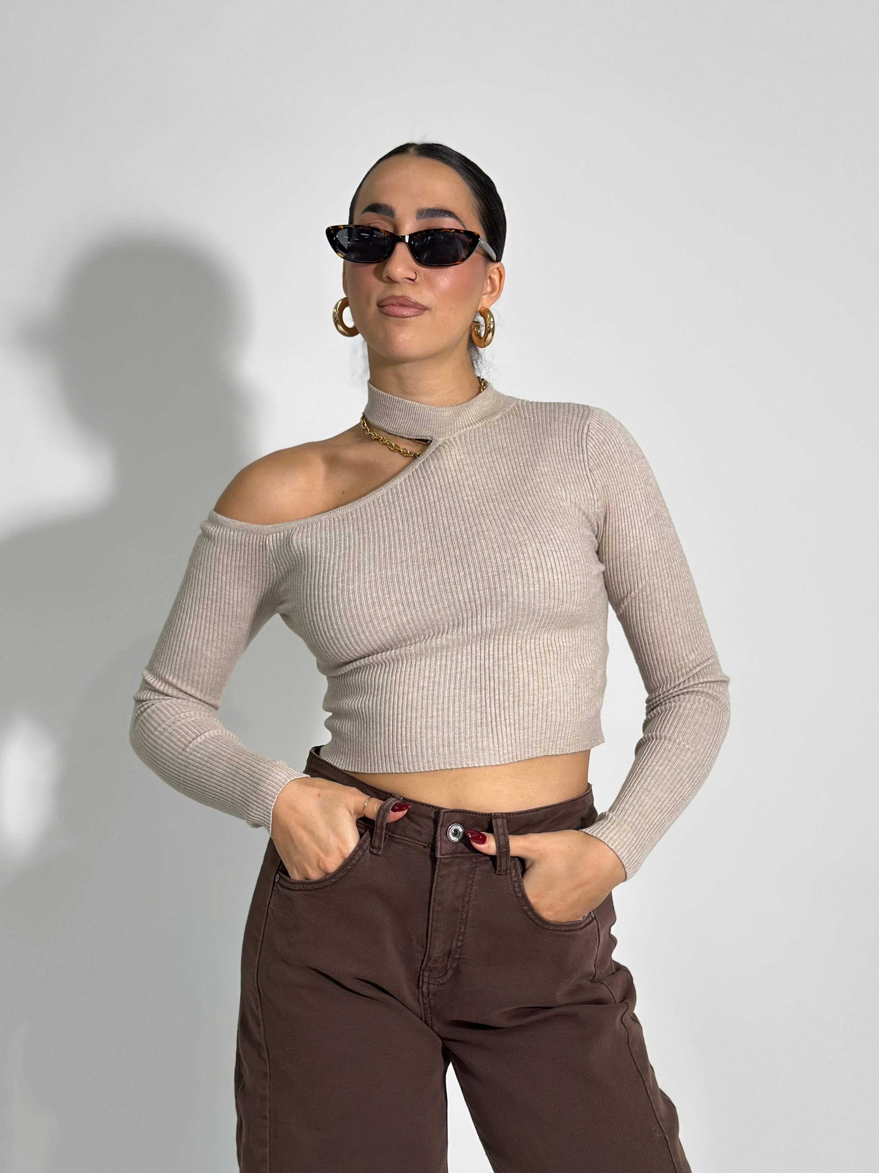 Maglia cut out crop 3022 3+1 OMAGGIO