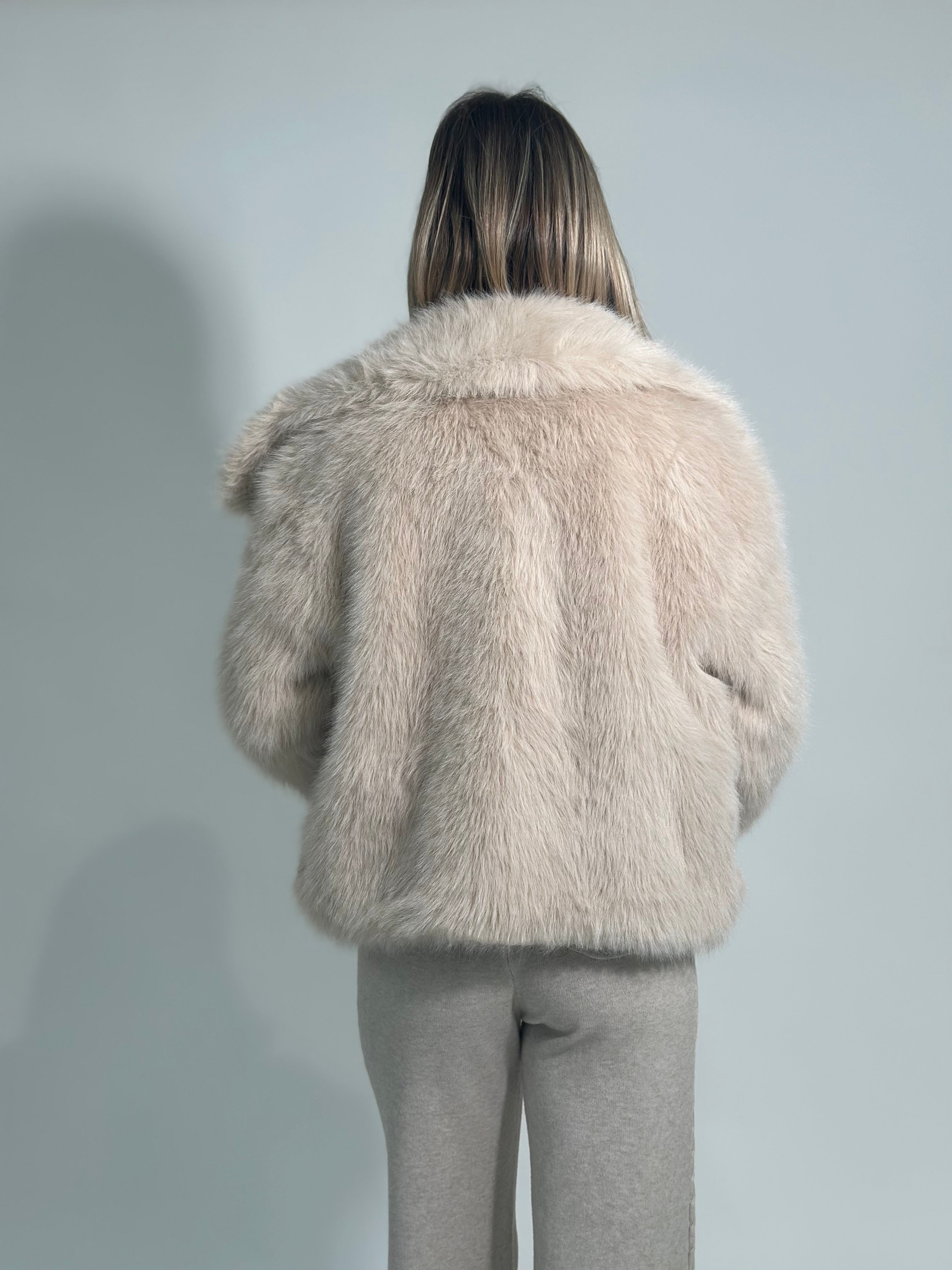 Pelliccia Y0238 PANNA