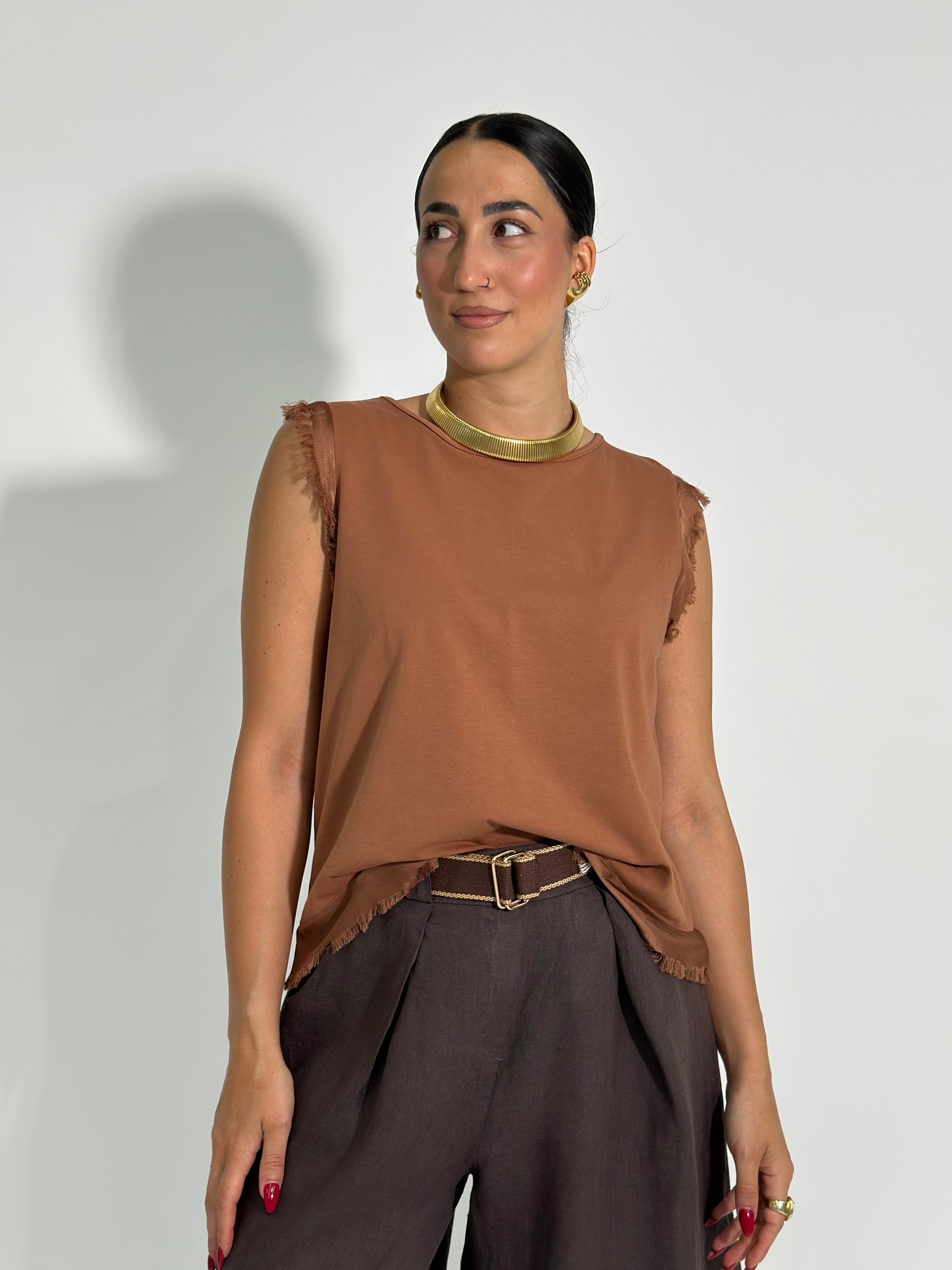 T-shirt satin taglio vivo A-76