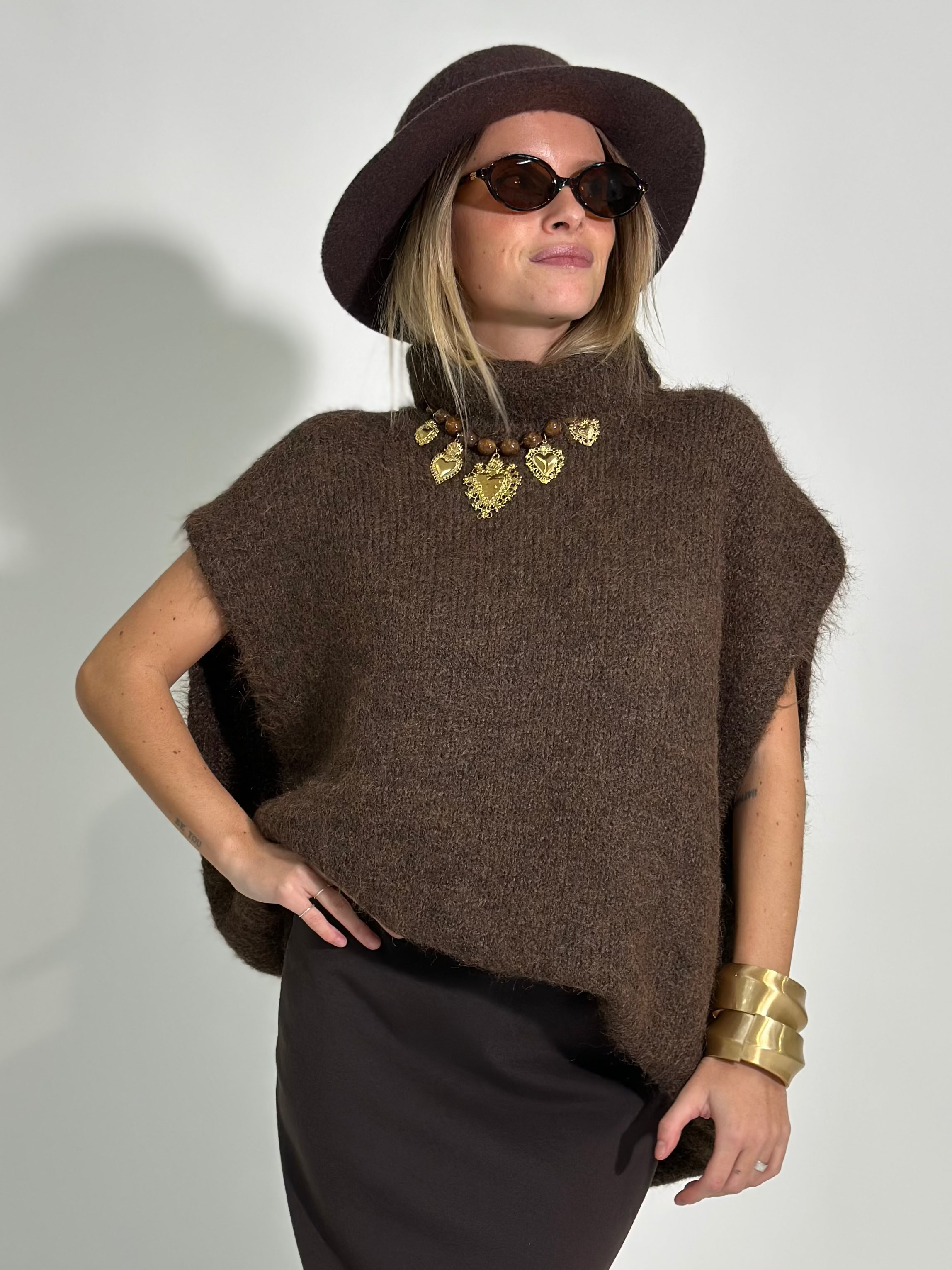 Maglia smanicata over 2517 MORO