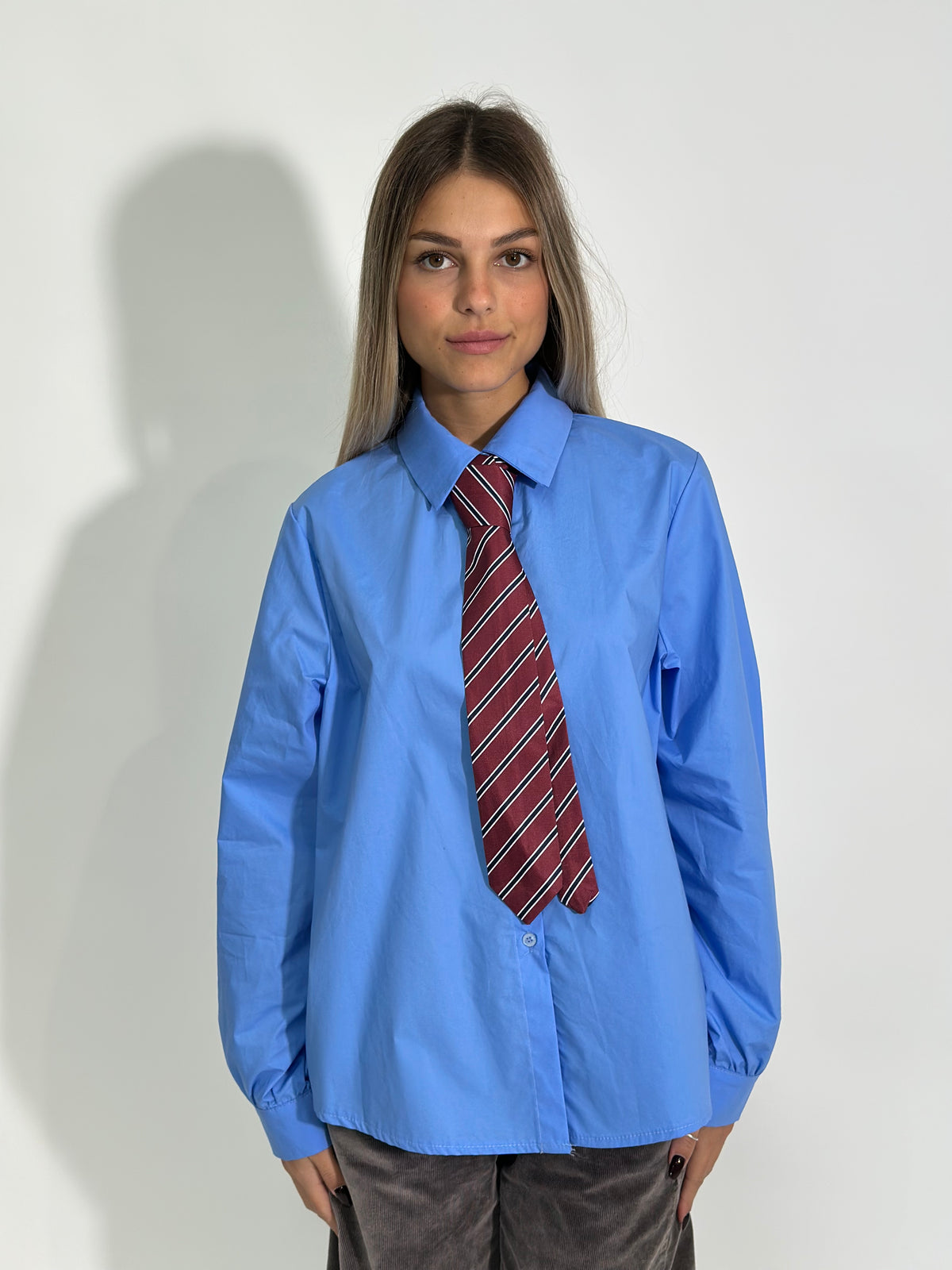 Camicia + cravatta 549