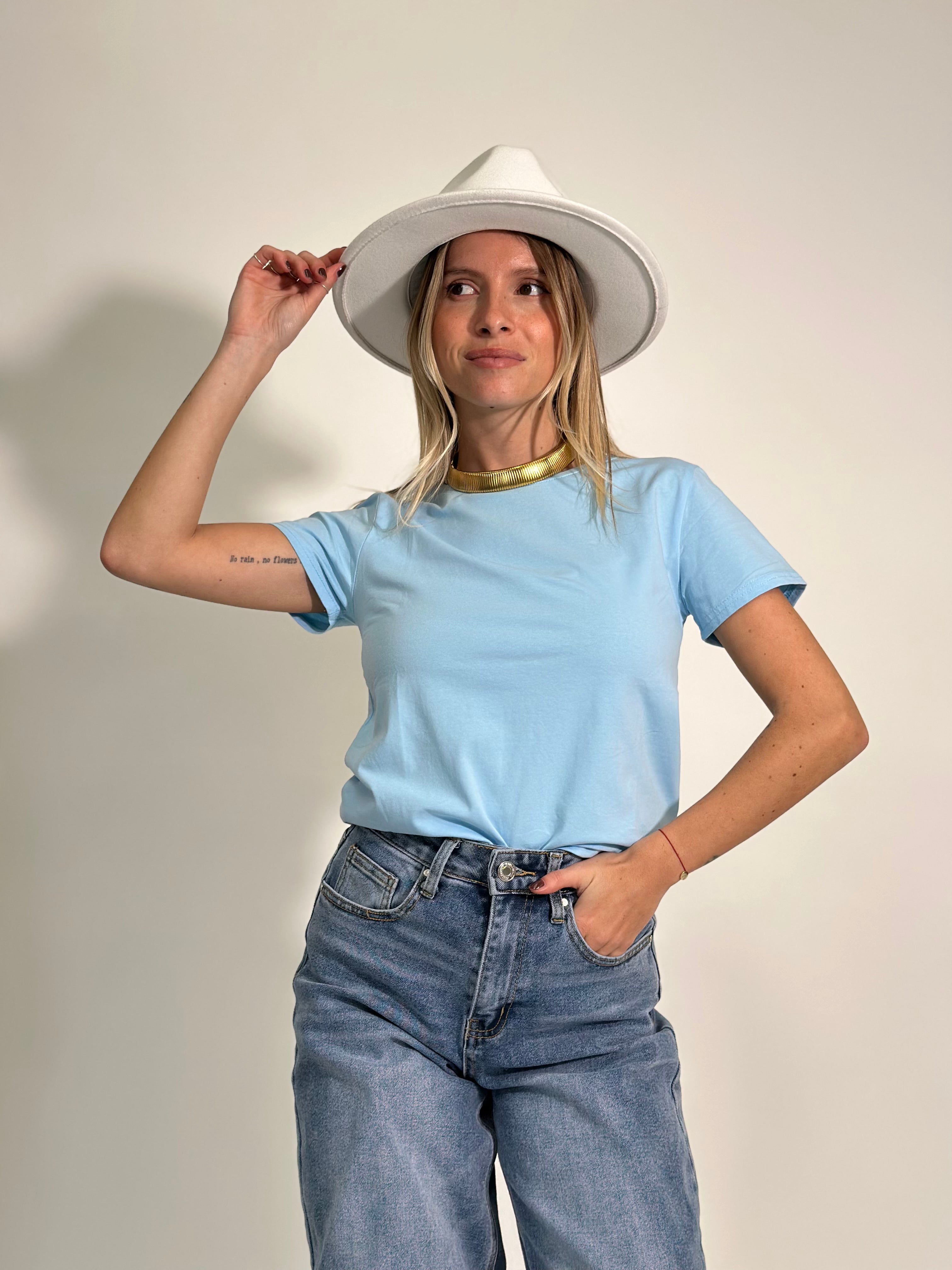 T-shirt 2213 PROMO 4+1 OMAGGIO