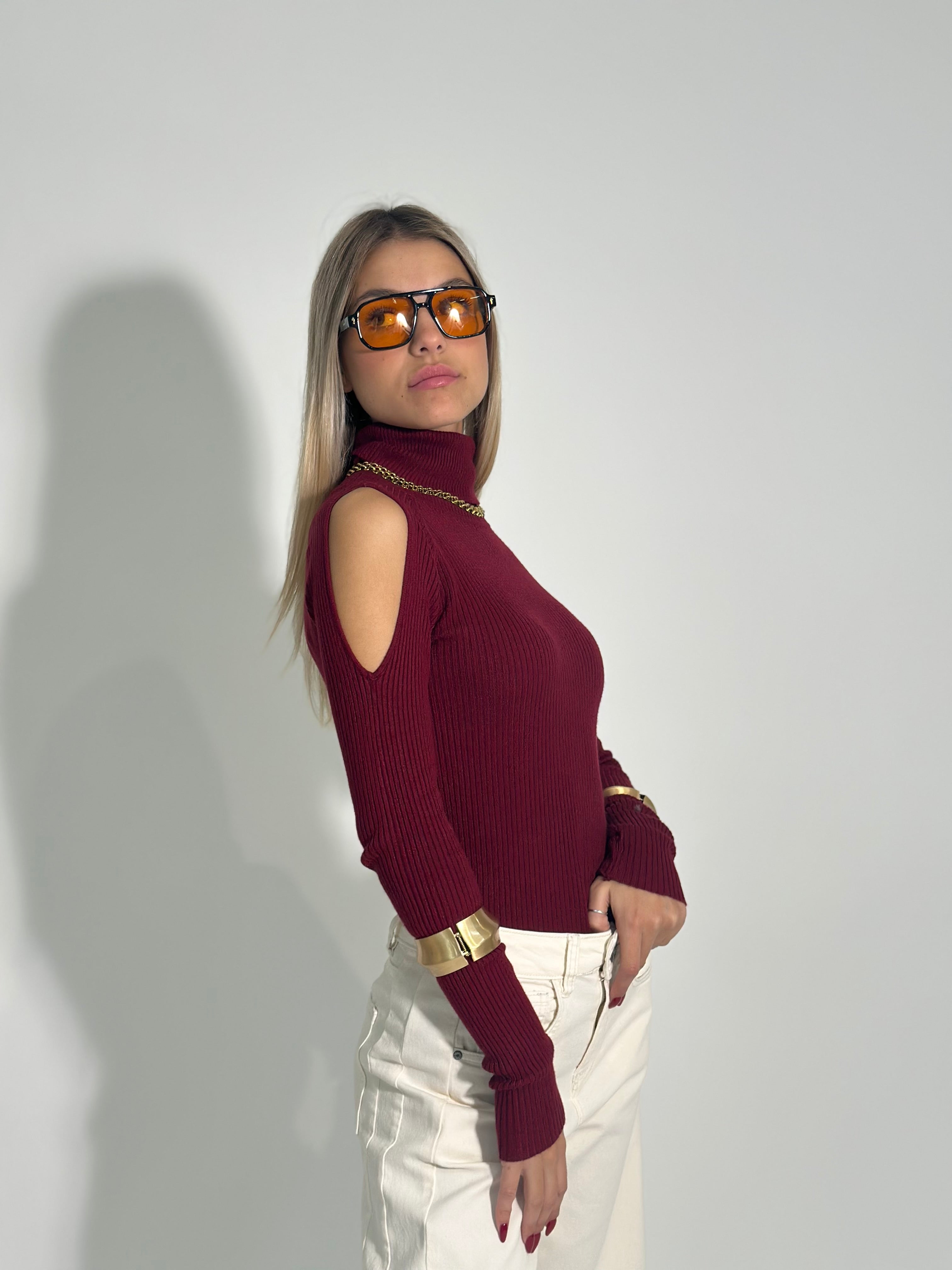 Maglia dolcevita cut-out 8141 3+1 OMAGGIO