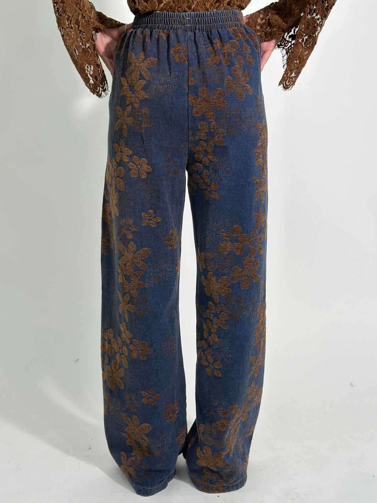 Pantalone floccato fiore 3123