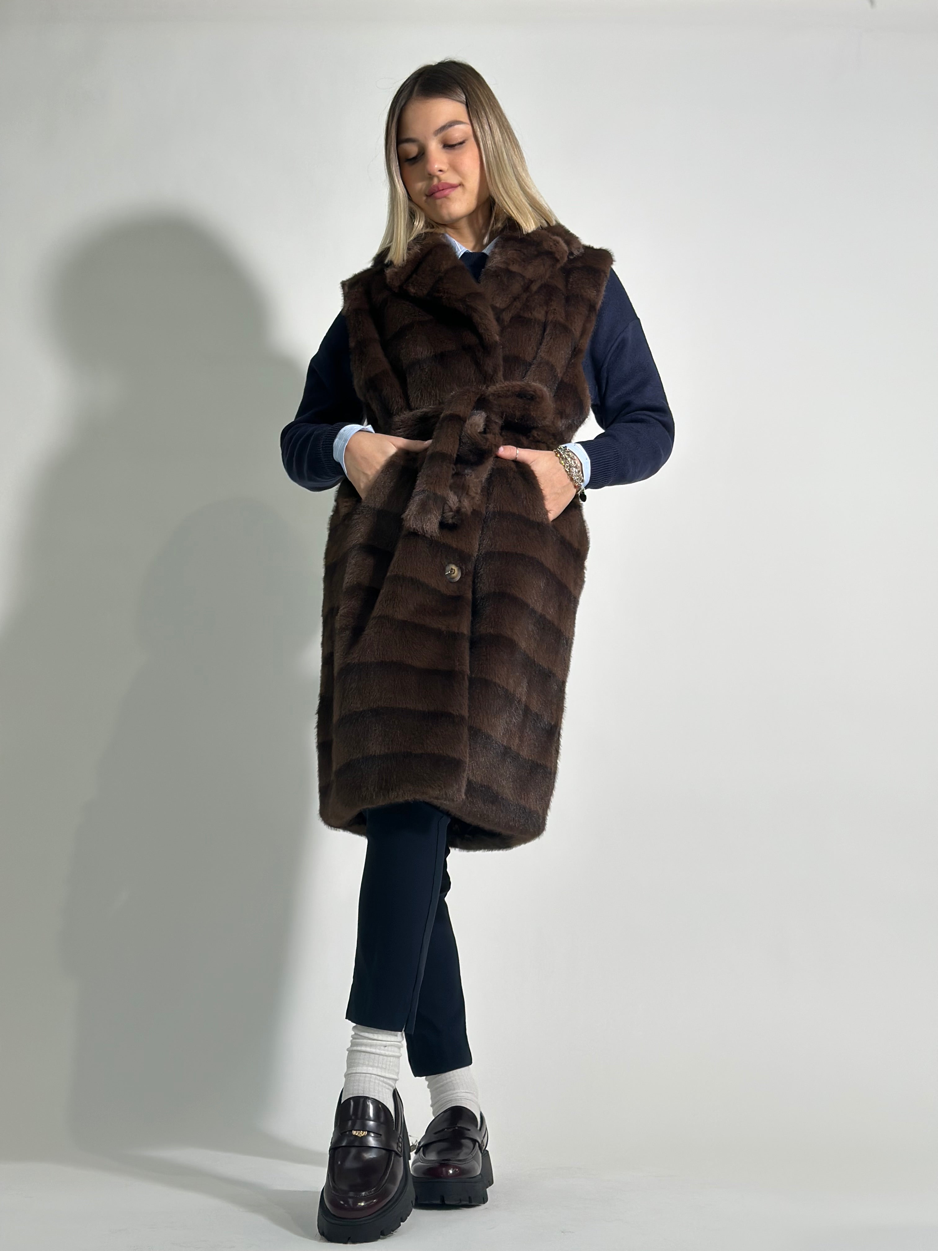 Pelliccia smanicata M373