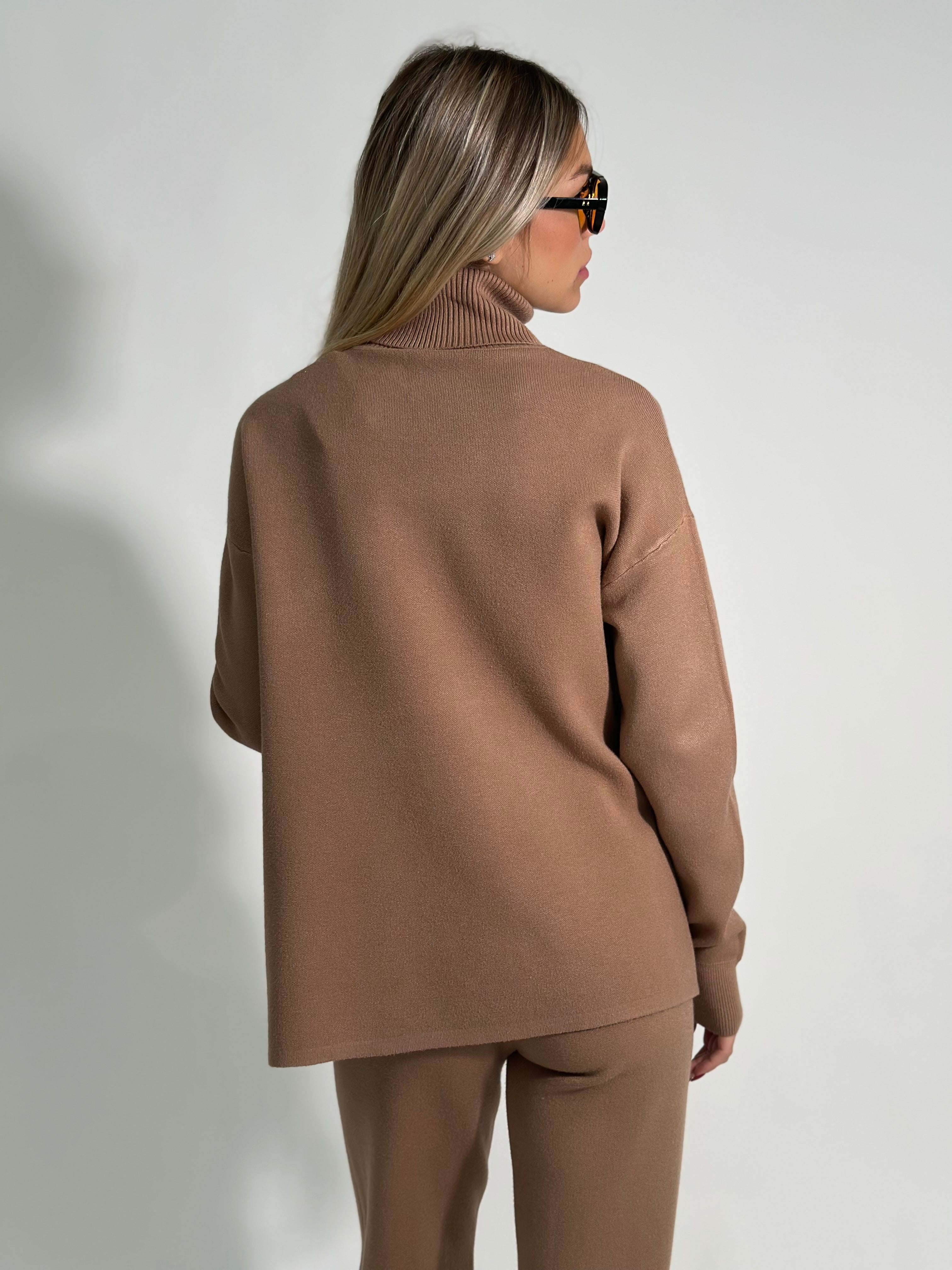 Completo maglia spacco C682A  3+1  OMAGGIO