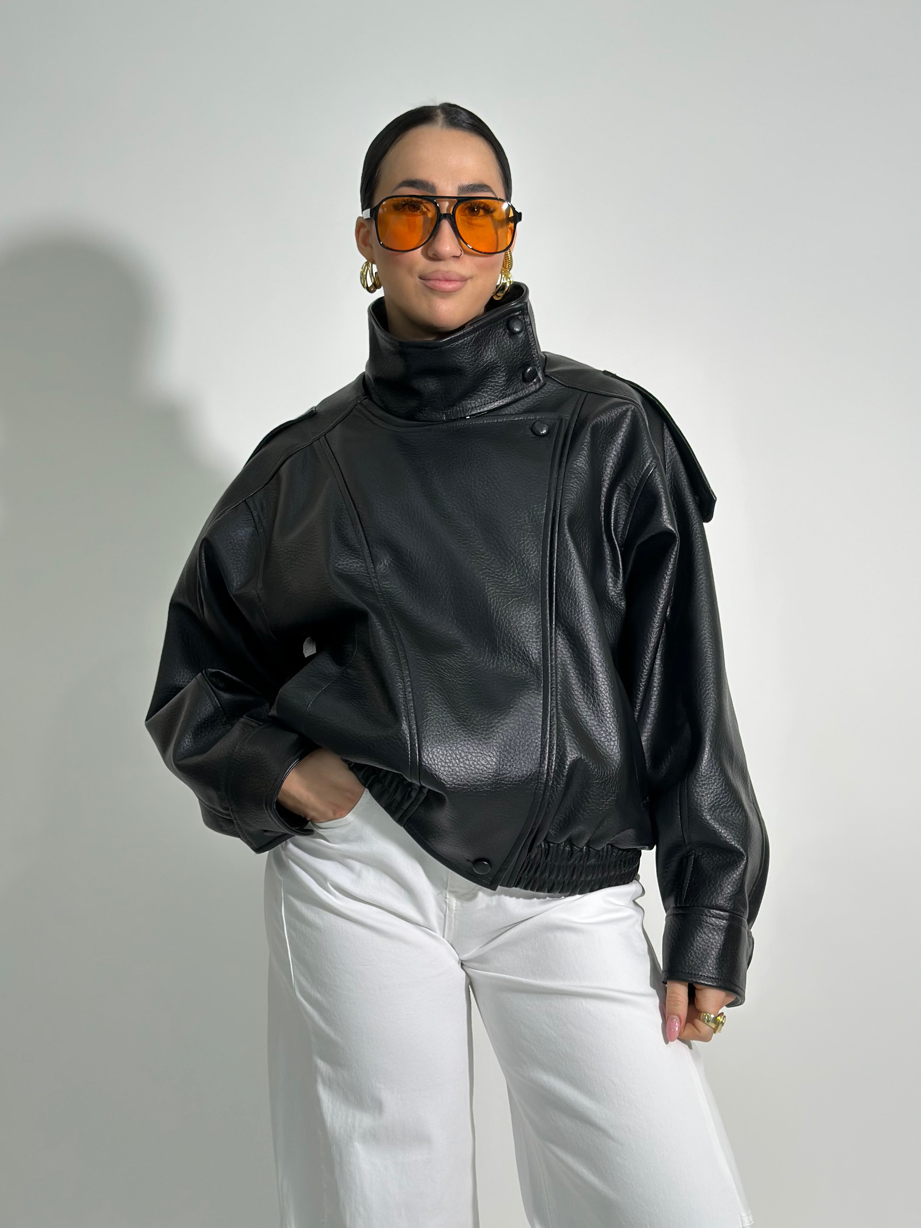 Bomber over Zarah PROMO MF43