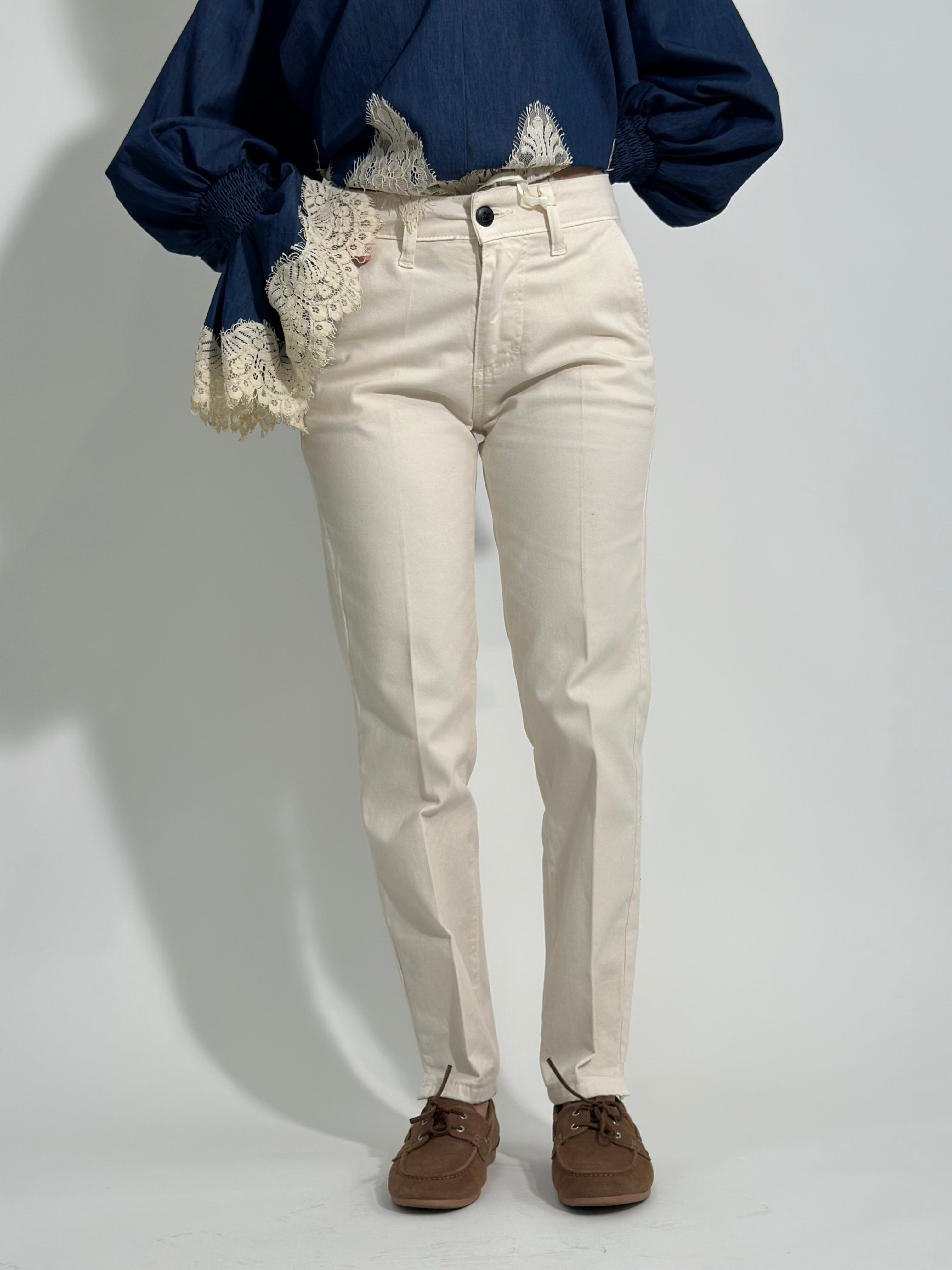 Pantalone chino Capri V869 PANNA