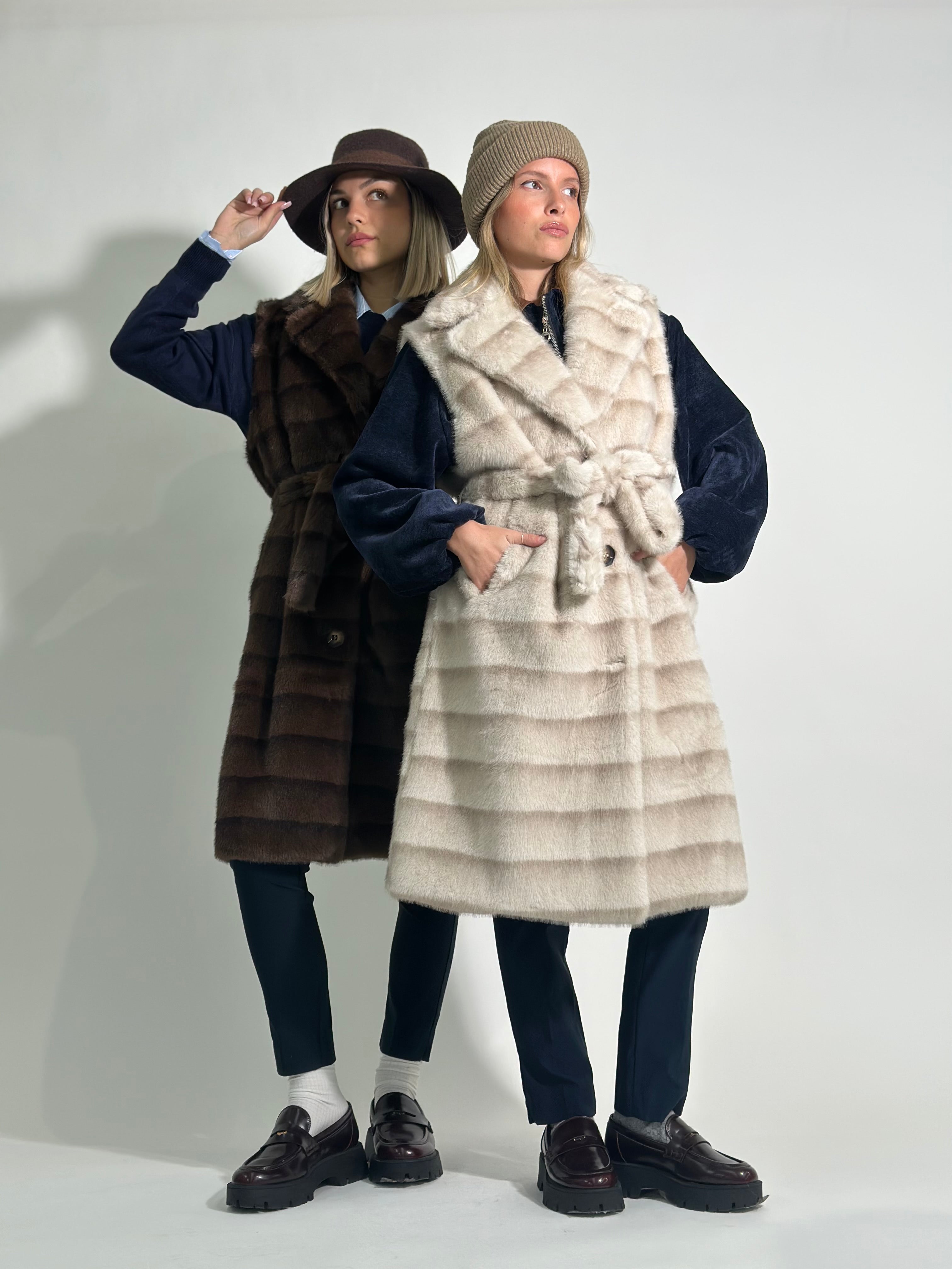 Pelliccia smanicata M373