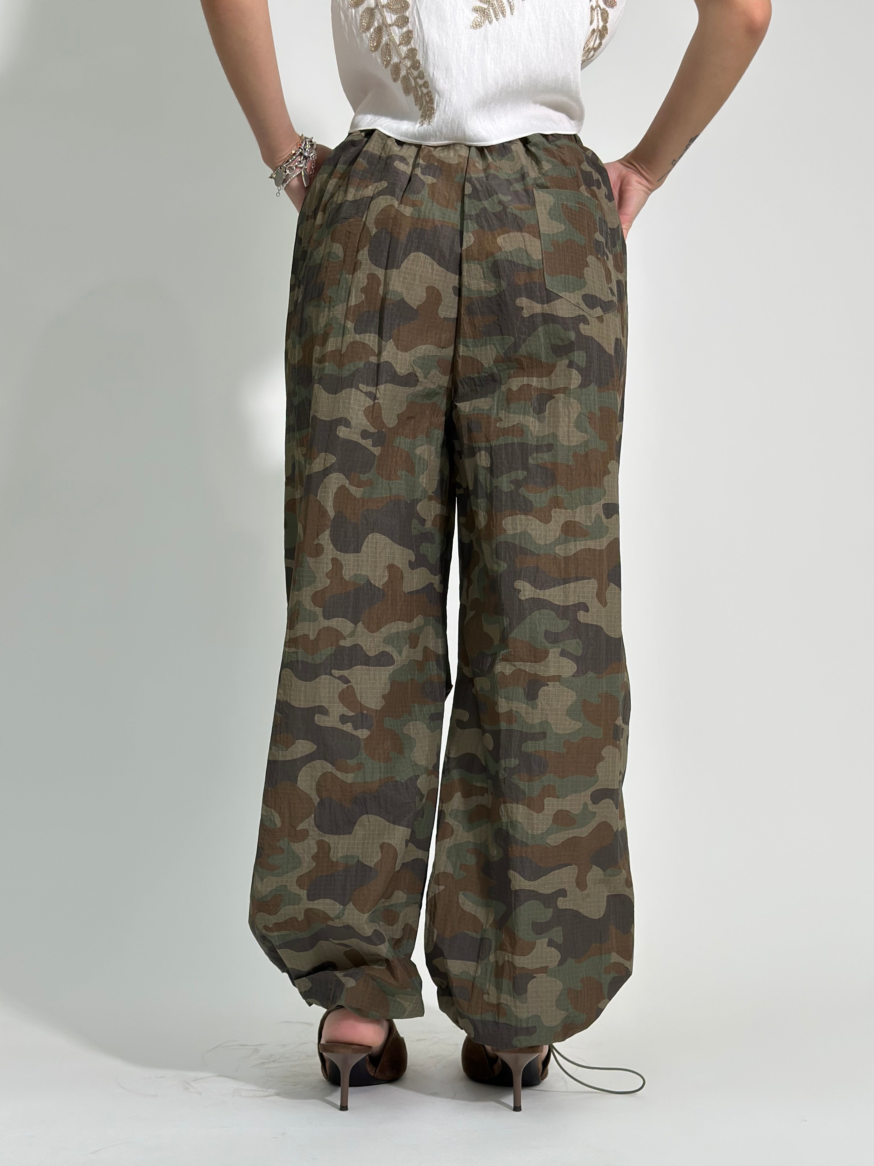Pantalone mimetico parachute 2605