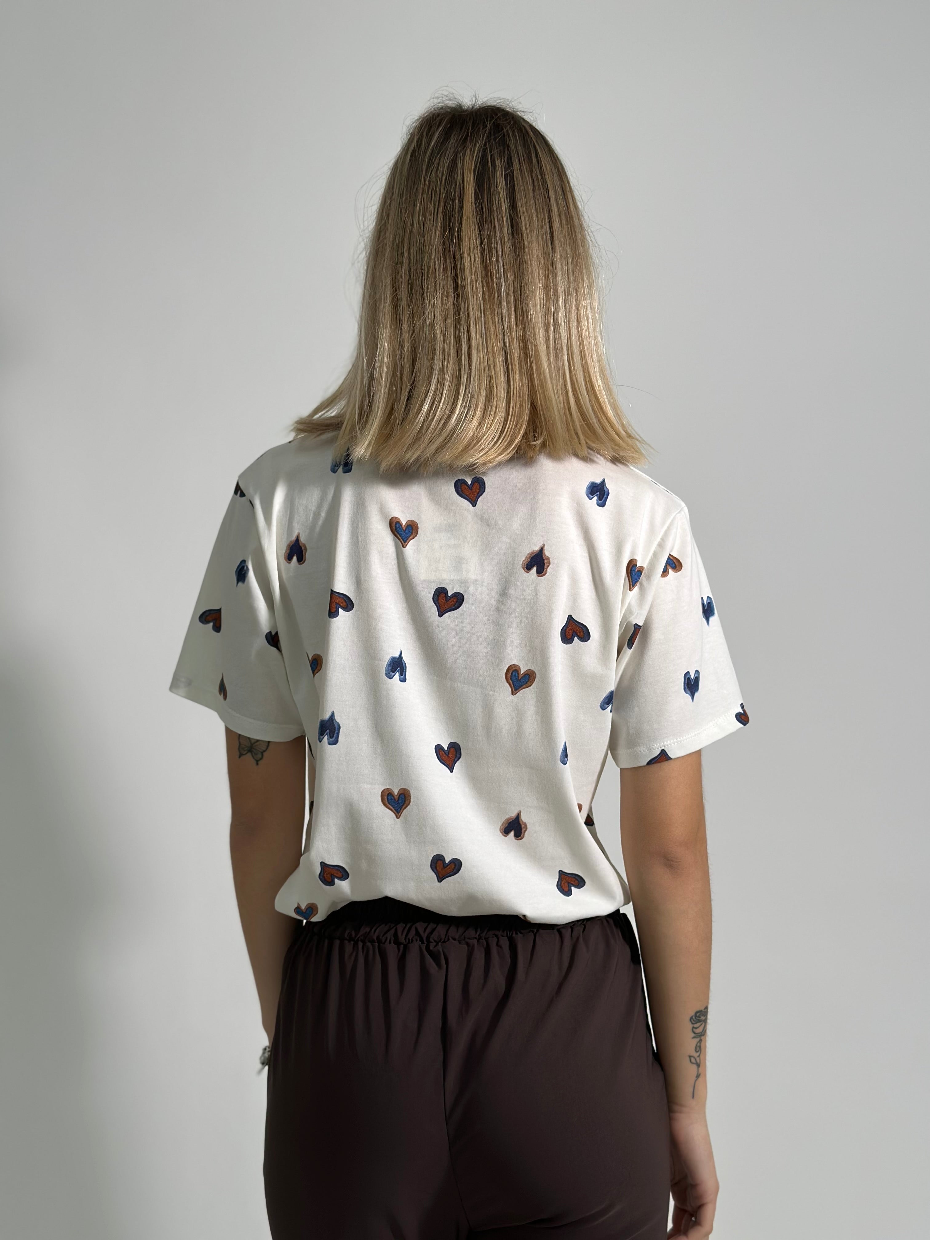 T-shirt cuori 5018