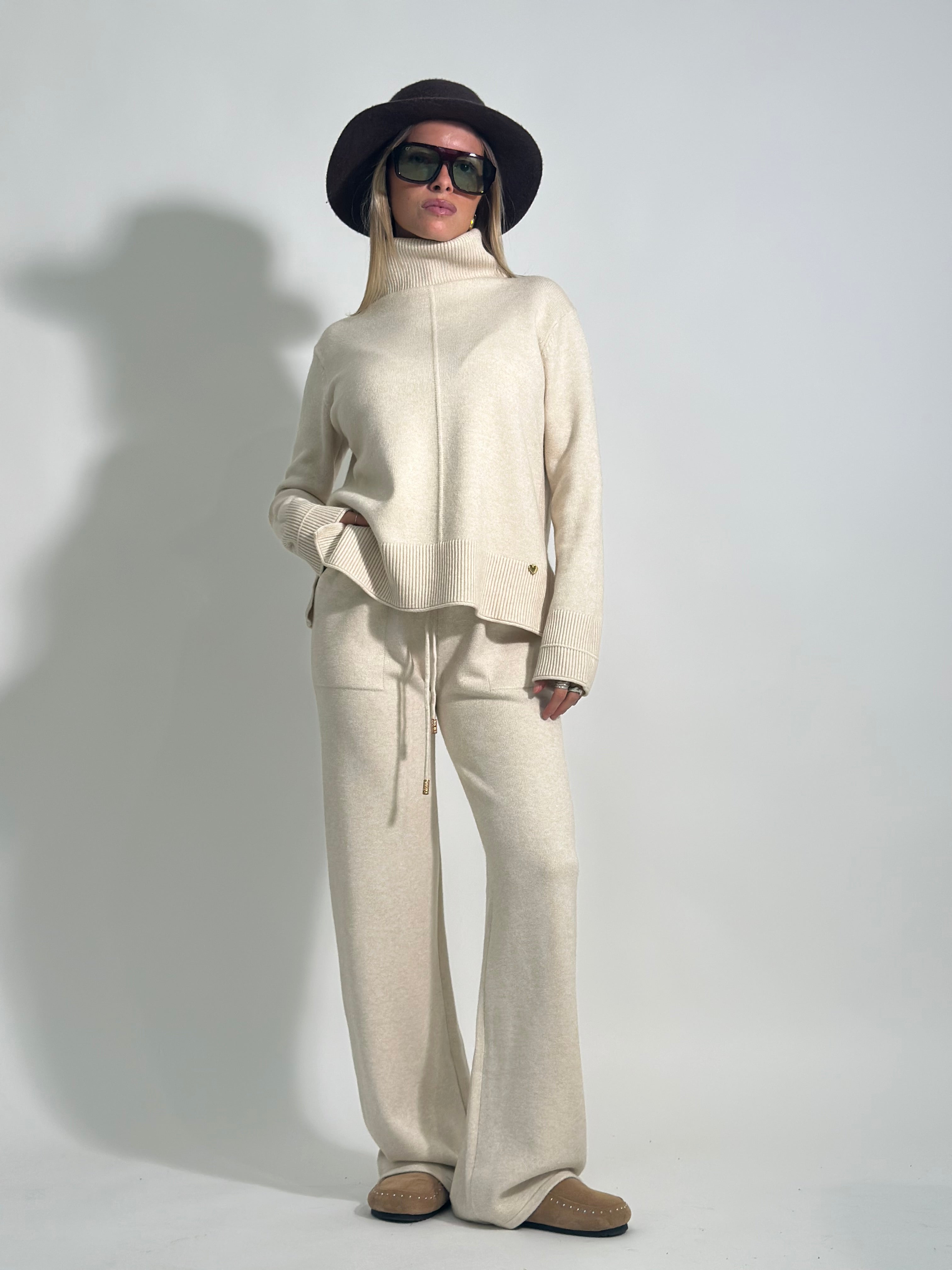 Completo maglia 60663  3+1 OMAGGIO