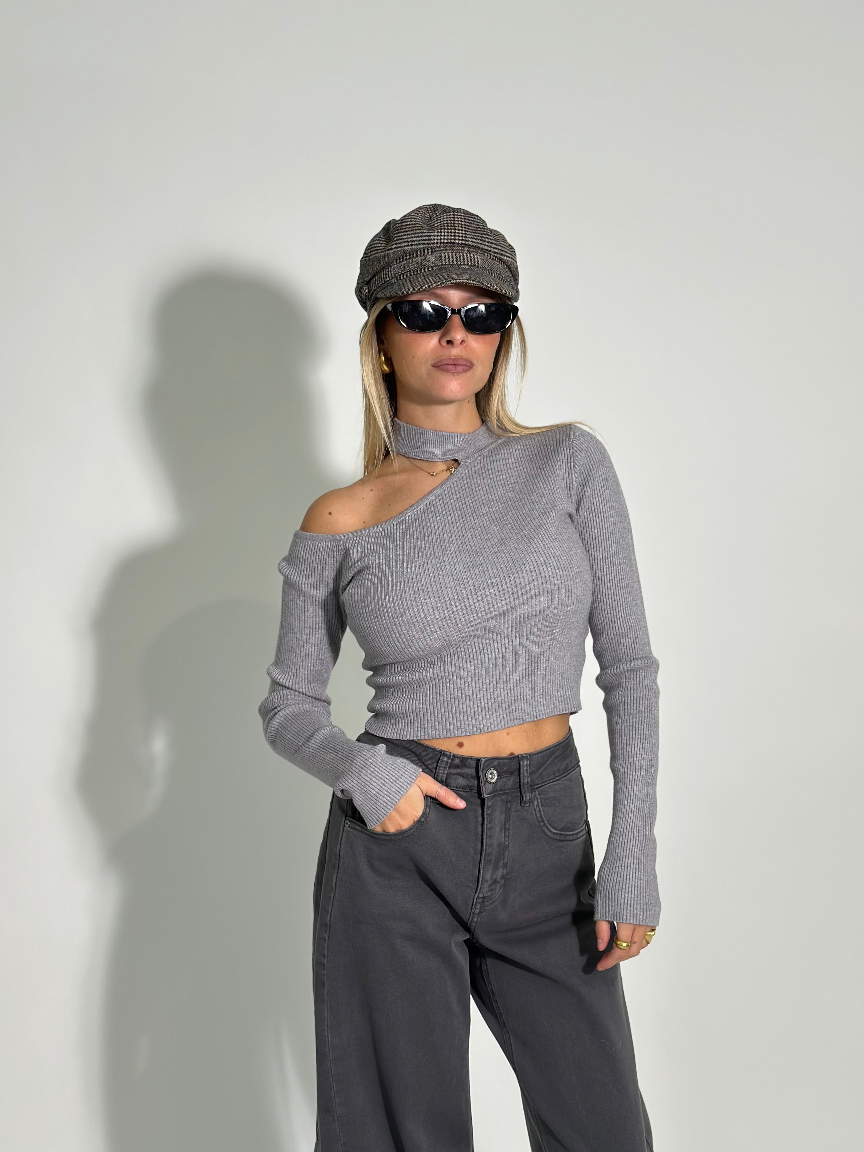 Maglia cut out crop 3022 3+1 OMAGGIO