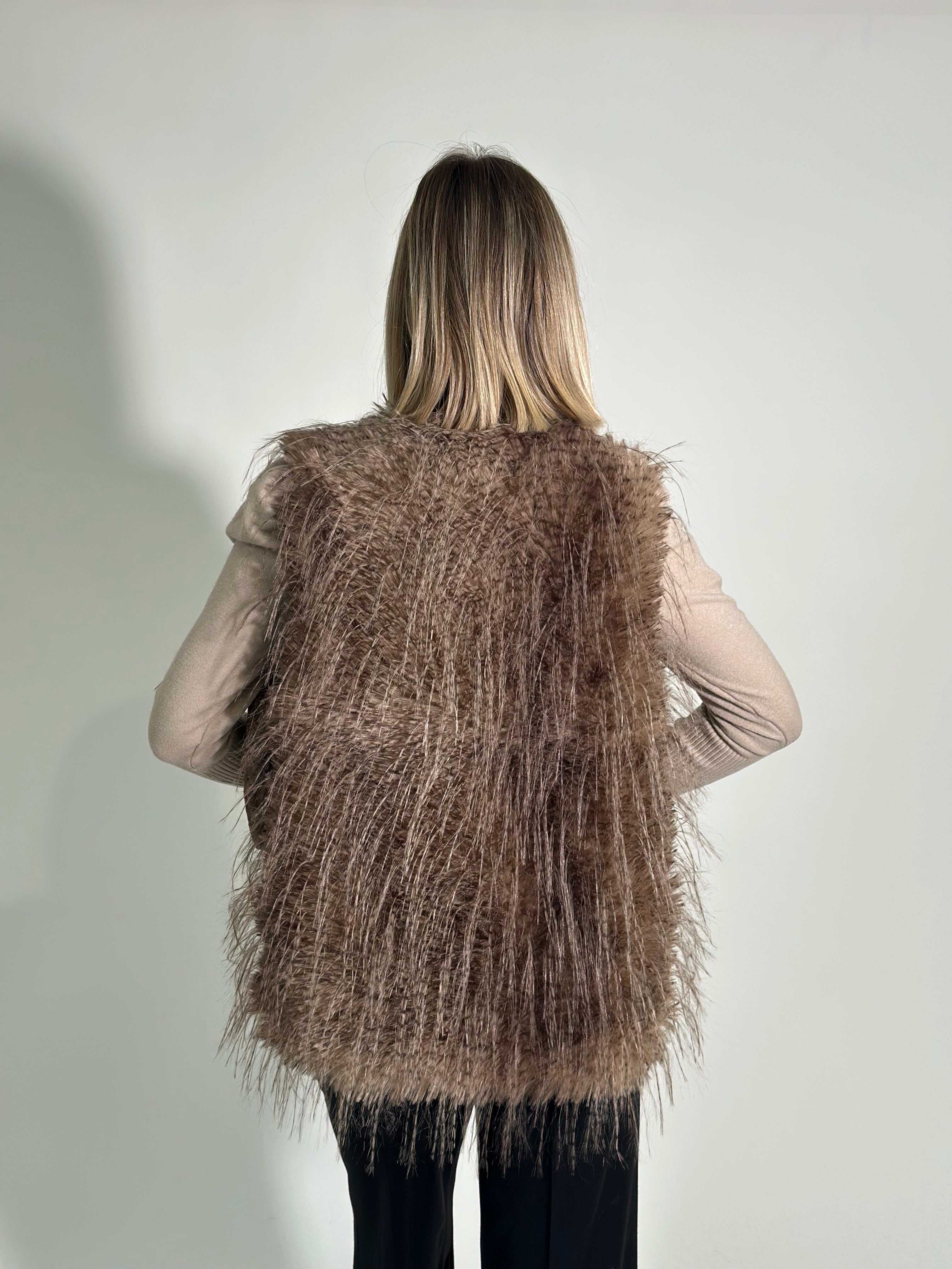 Pelliccia smanicata MF11 MORO