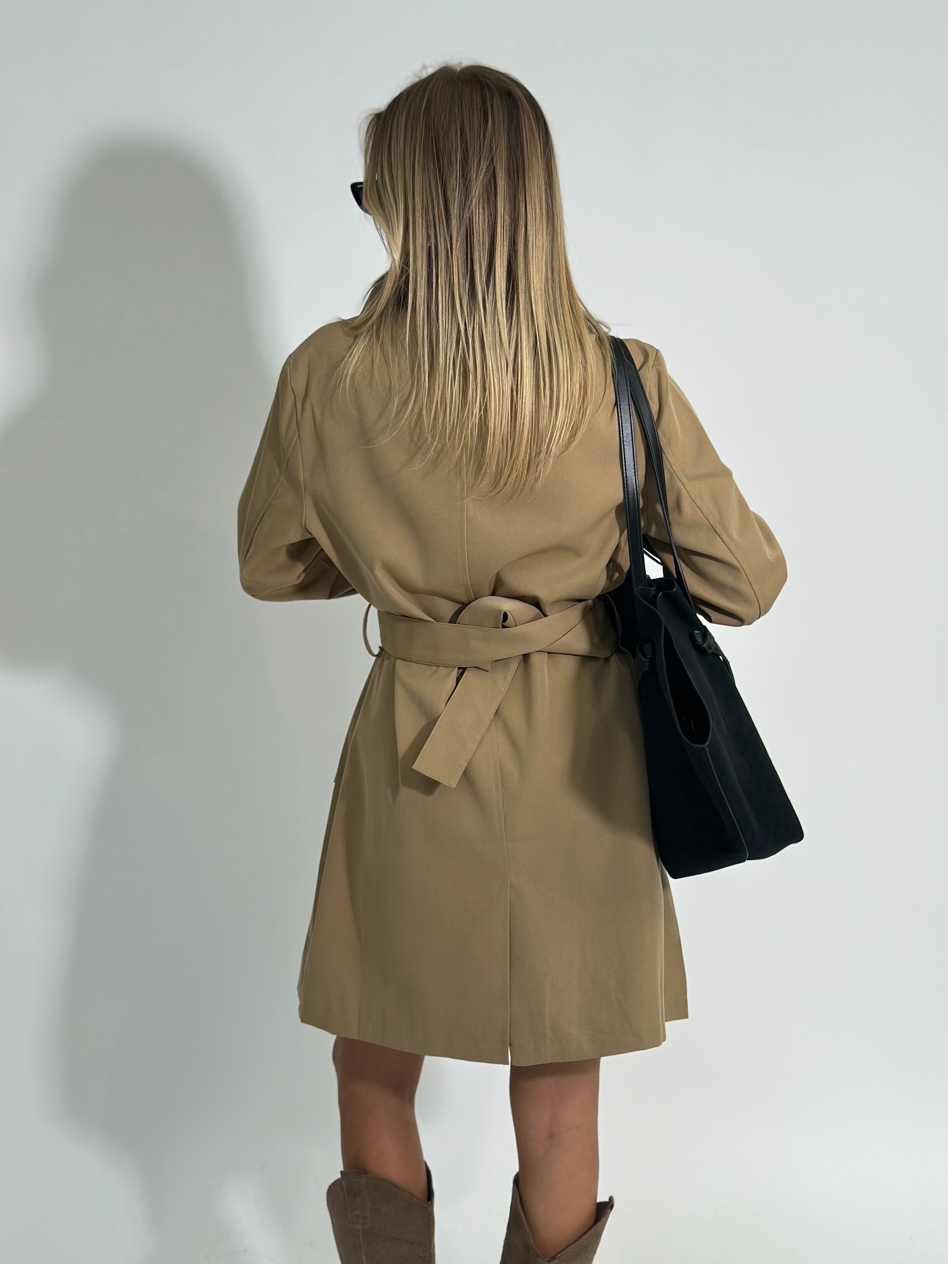 Trench F102 CAMEL