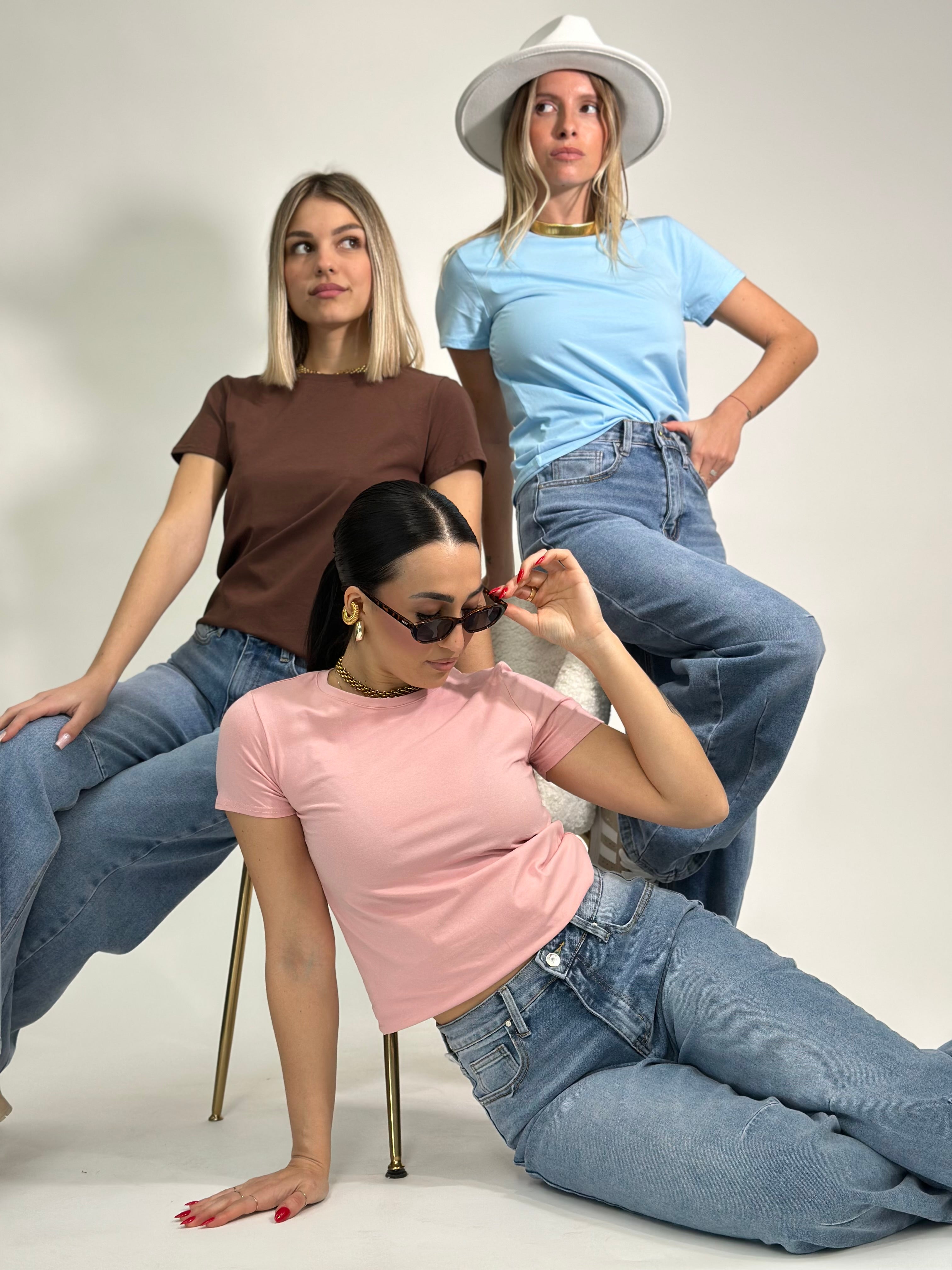 T-shirt 2213 PROMO 4+1 OMAGGIO