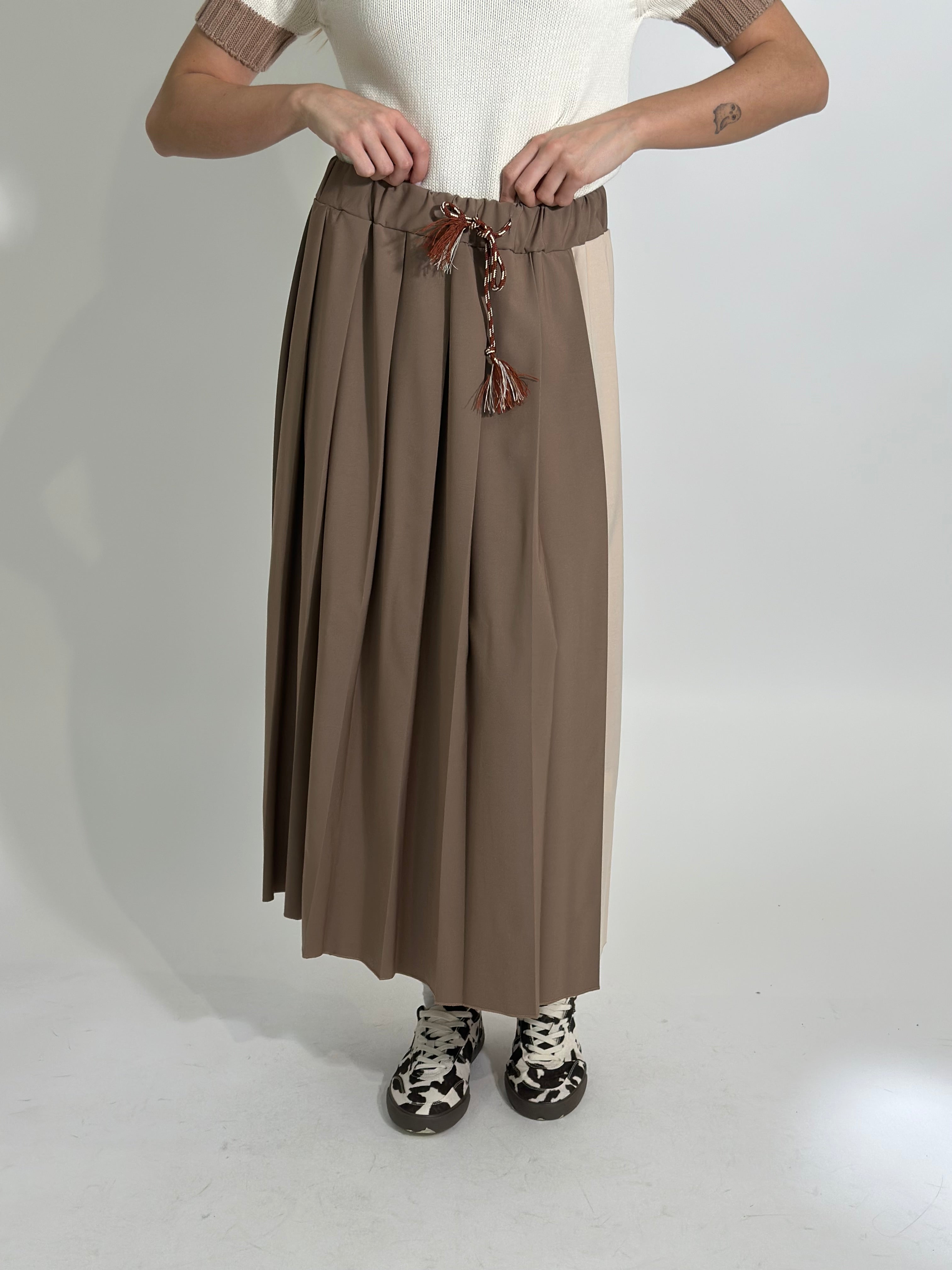 Gonna pieghe 257 BEIGE