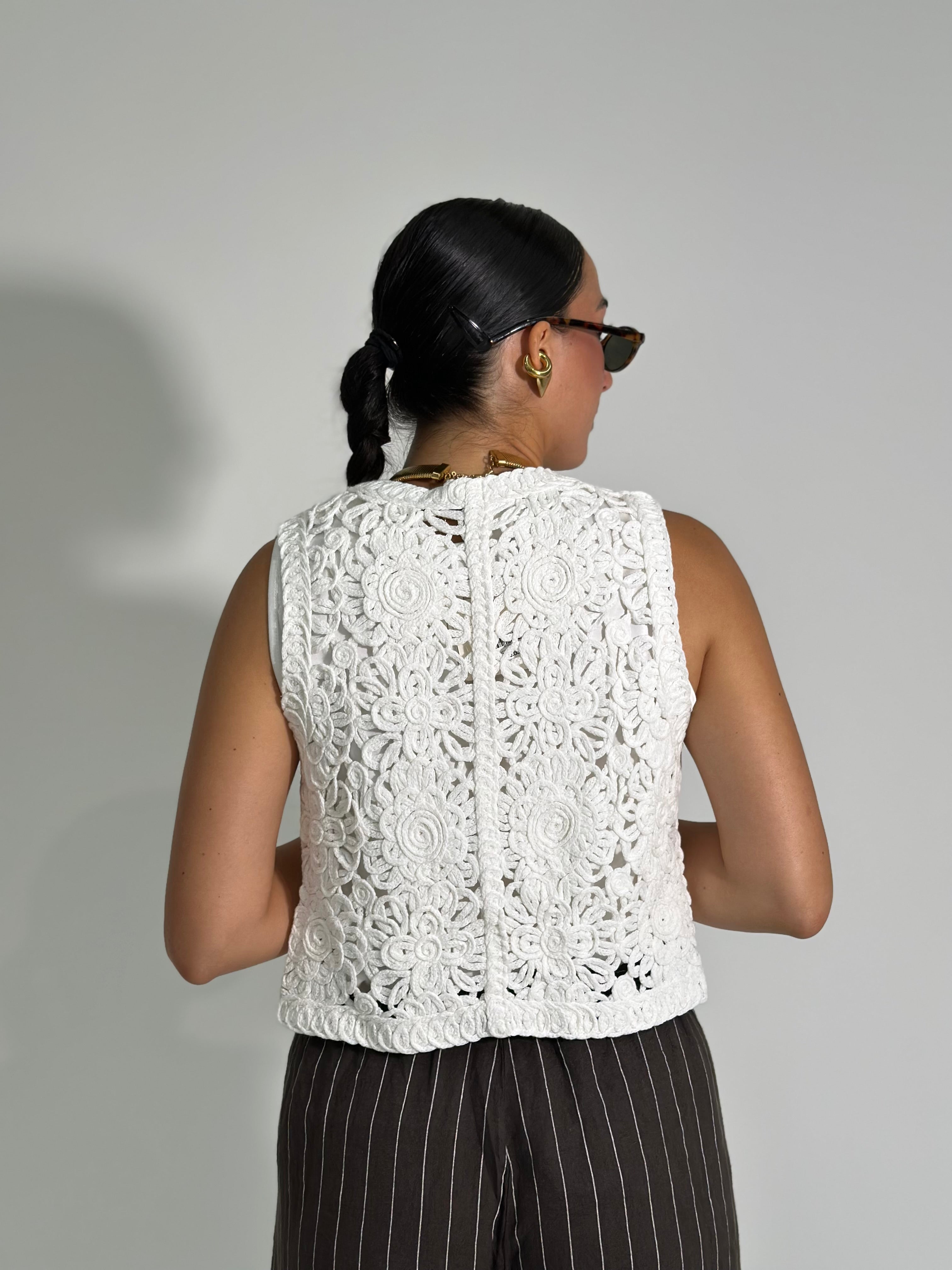 Gilet ricamo 68009