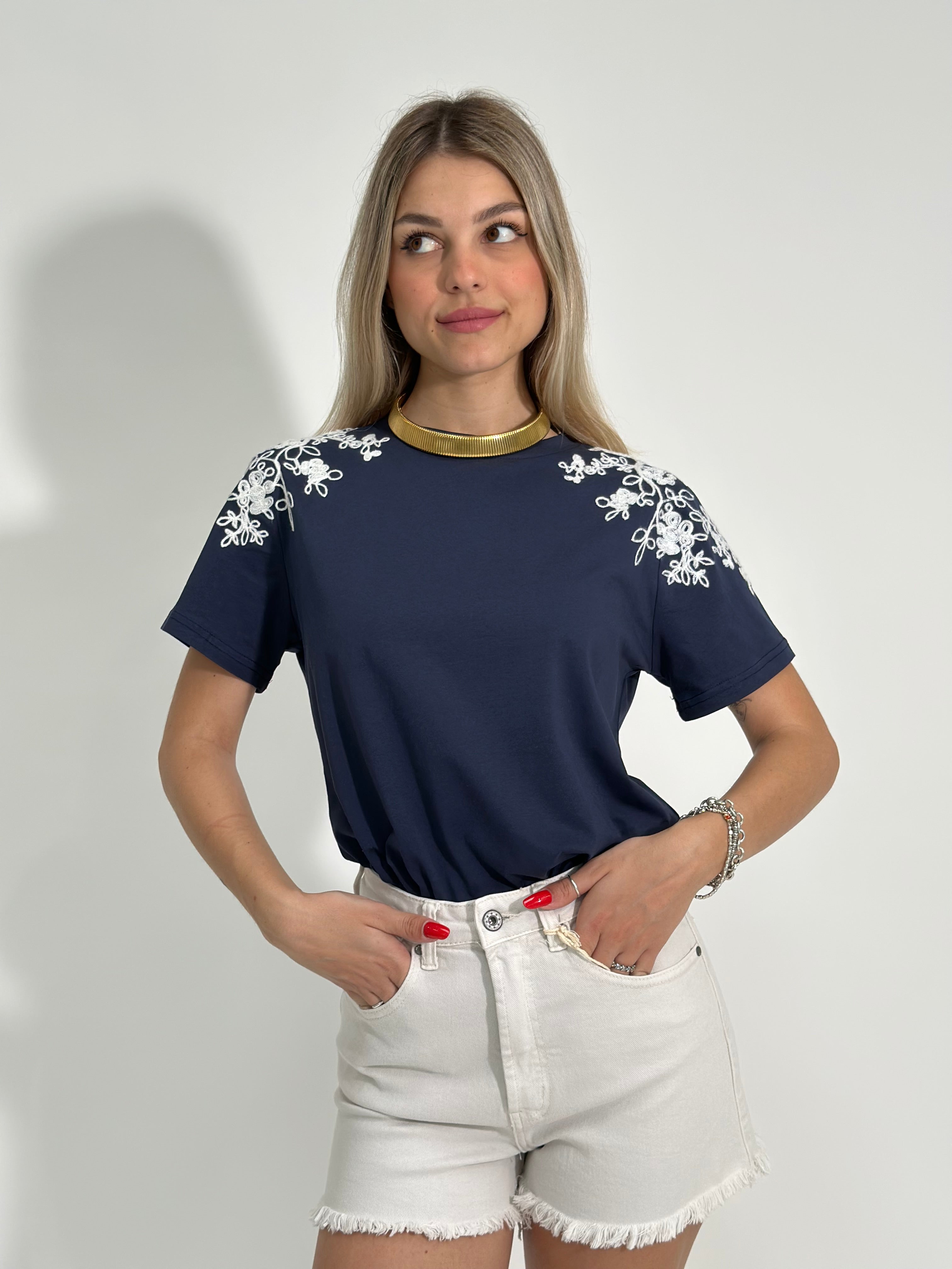 T-shirt ricamo J68 BLU
