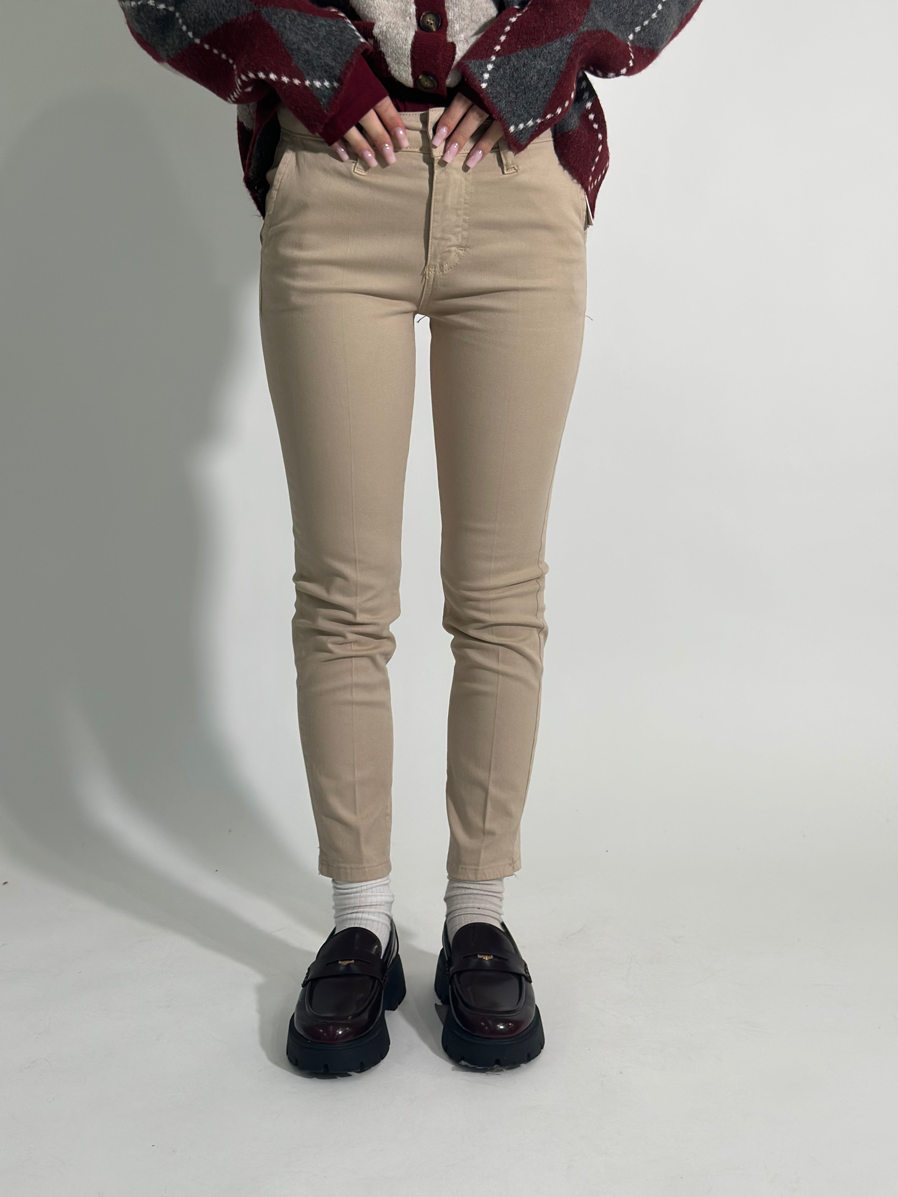 Pantalone chino liscio 869