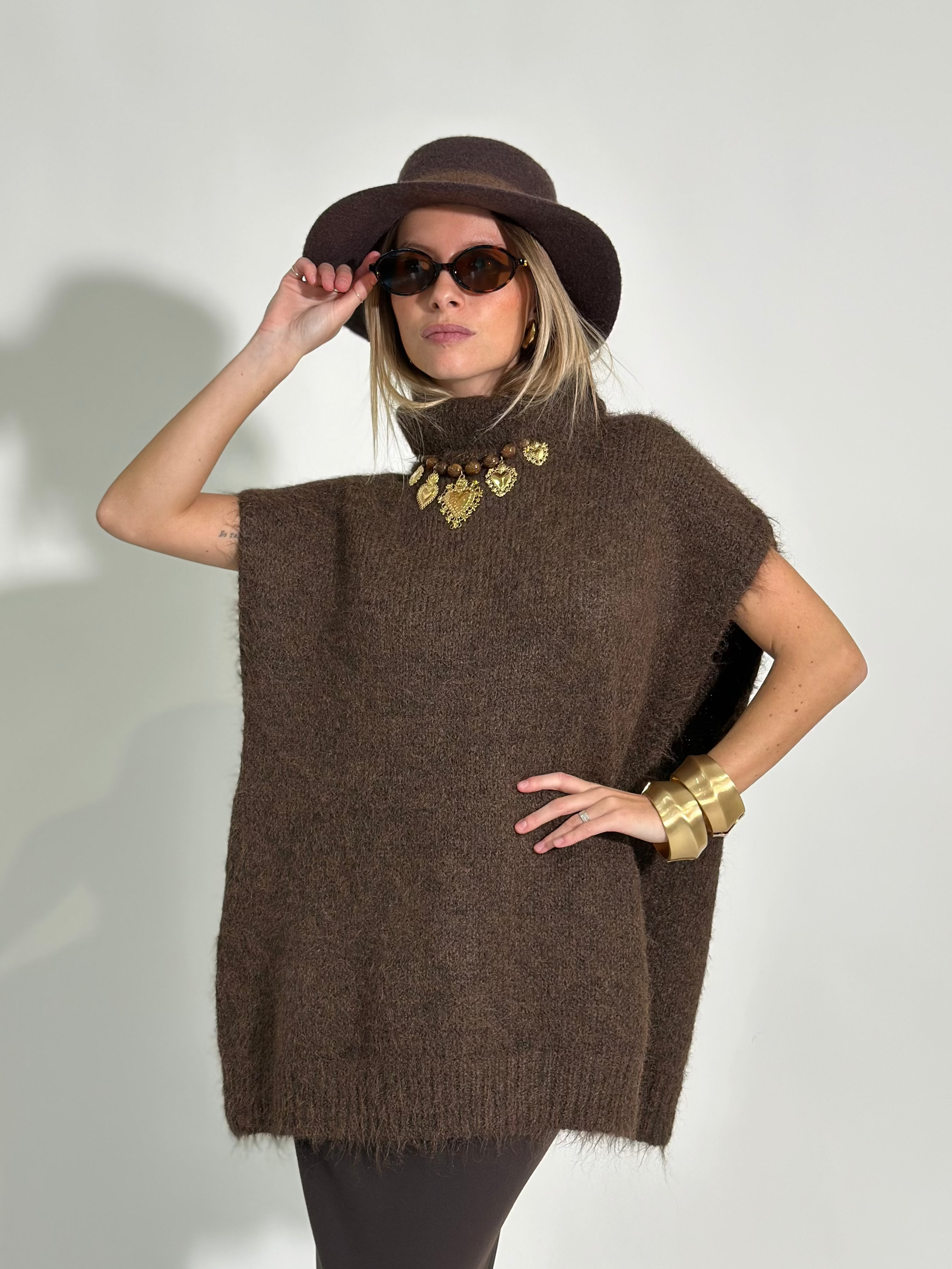 Maglia smanicata over 2517 MORO